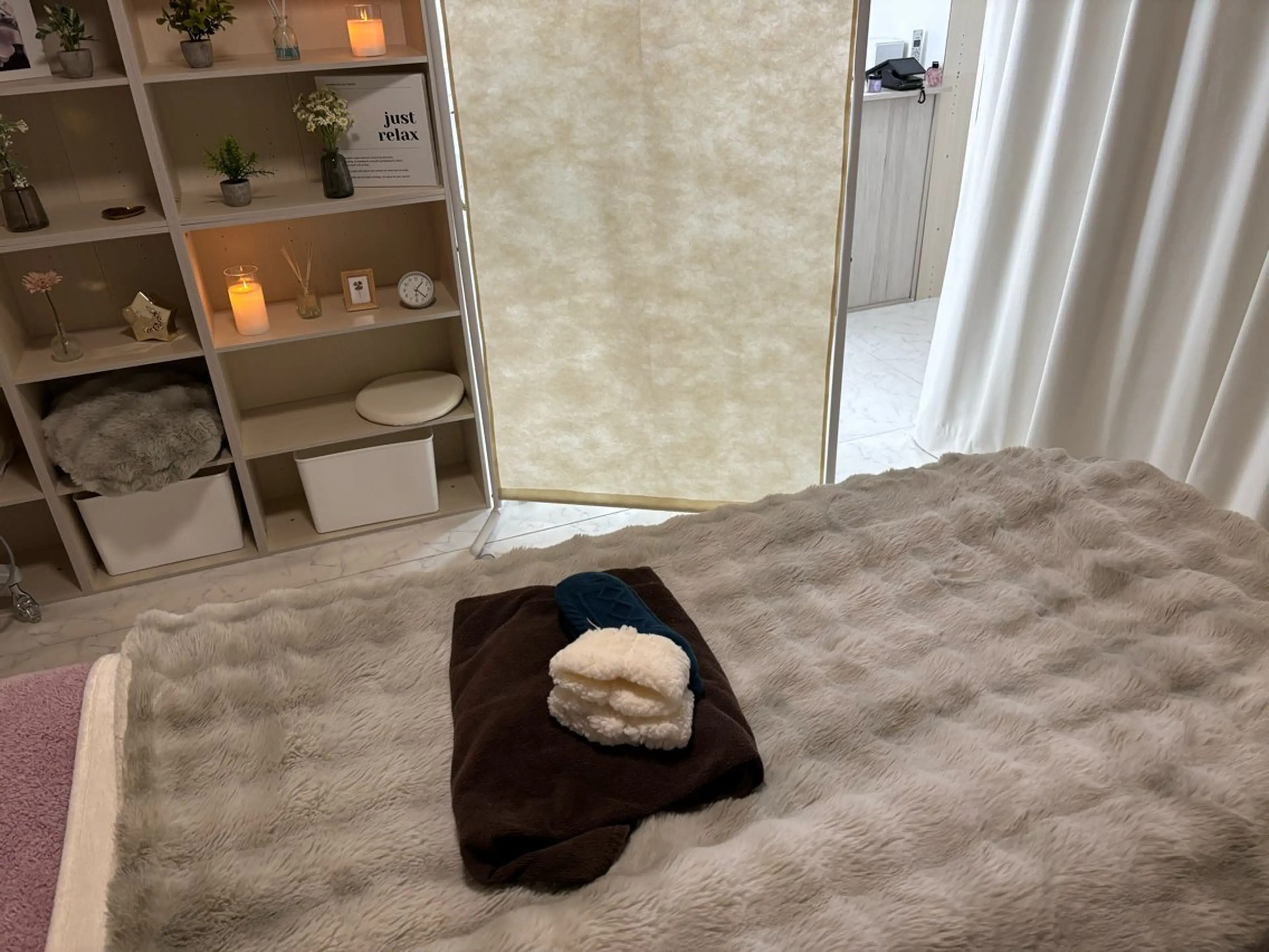 【初回限定】毛穴・むくみ・くすみ・ごわつきケア　フェイシャル＋デコルテ70分 ¥3,900※月5名様／通常¥5,900の写真