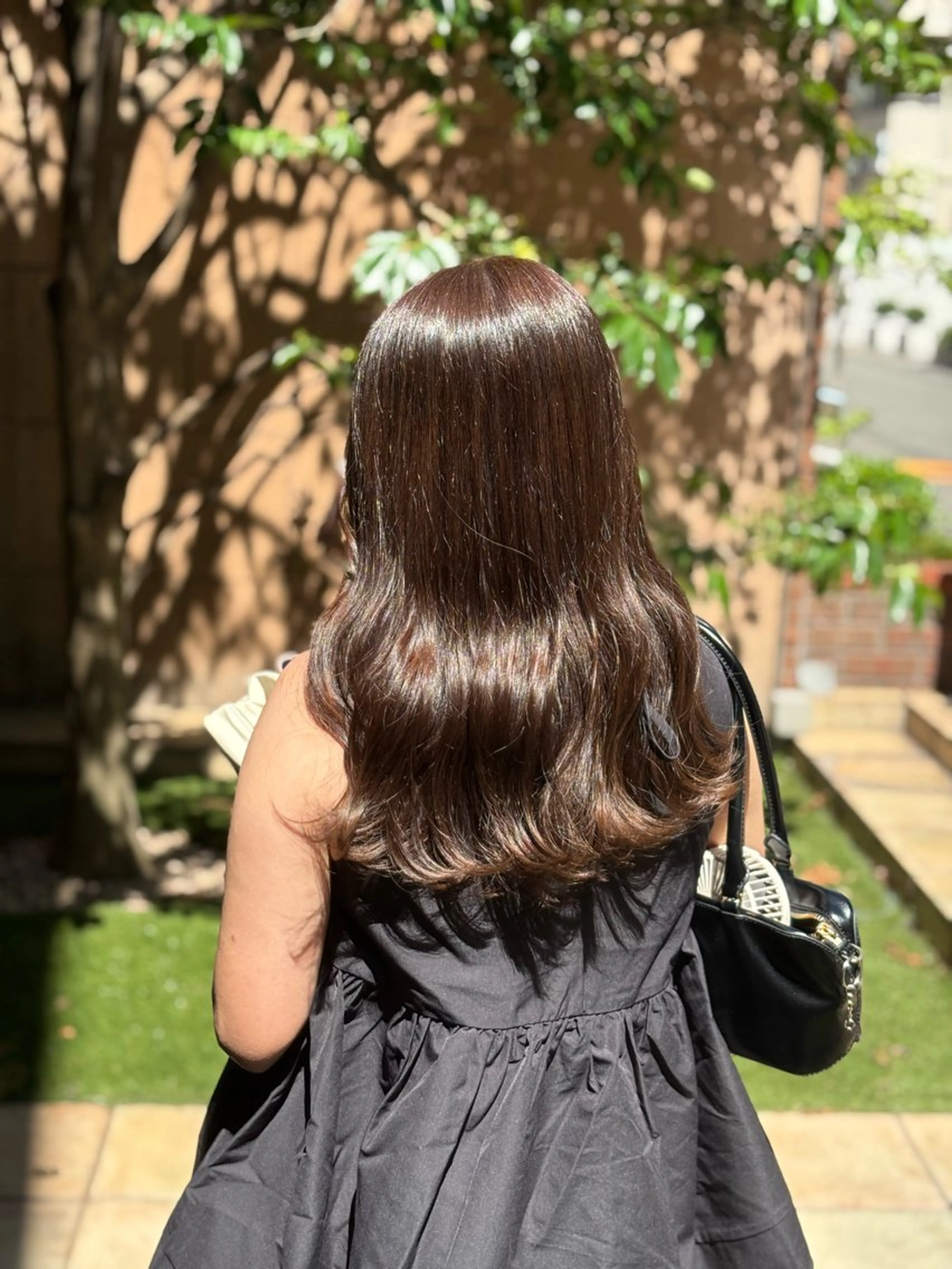 セミロング カット ヘアカラー トリートメント KOH/髪質改善特化 /縮毛矯正のヘアスタイル