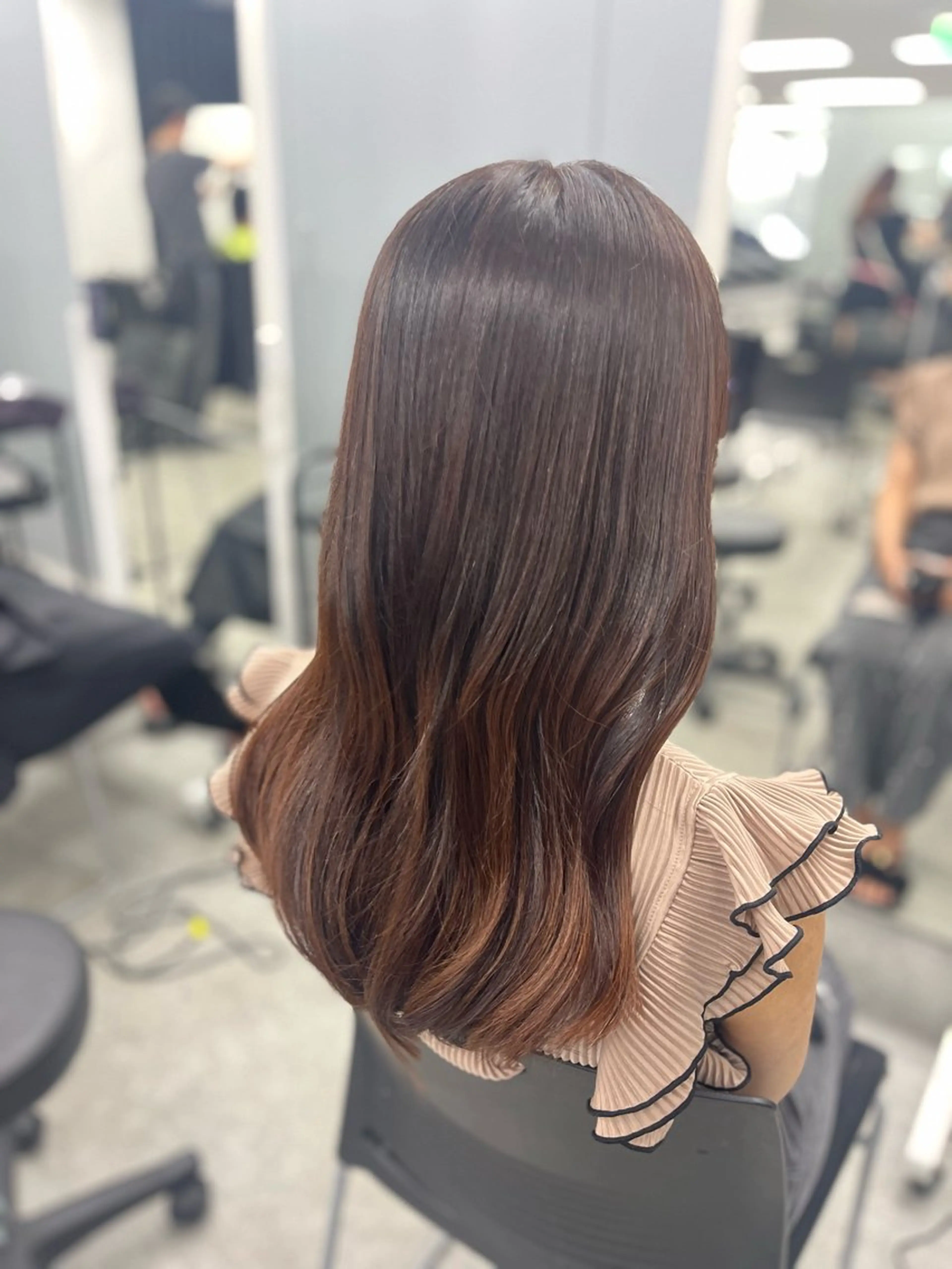 セミロング カラー ヘアアレンジ 韓国メンズヘア 🏹maika🪽のヘアスタイル