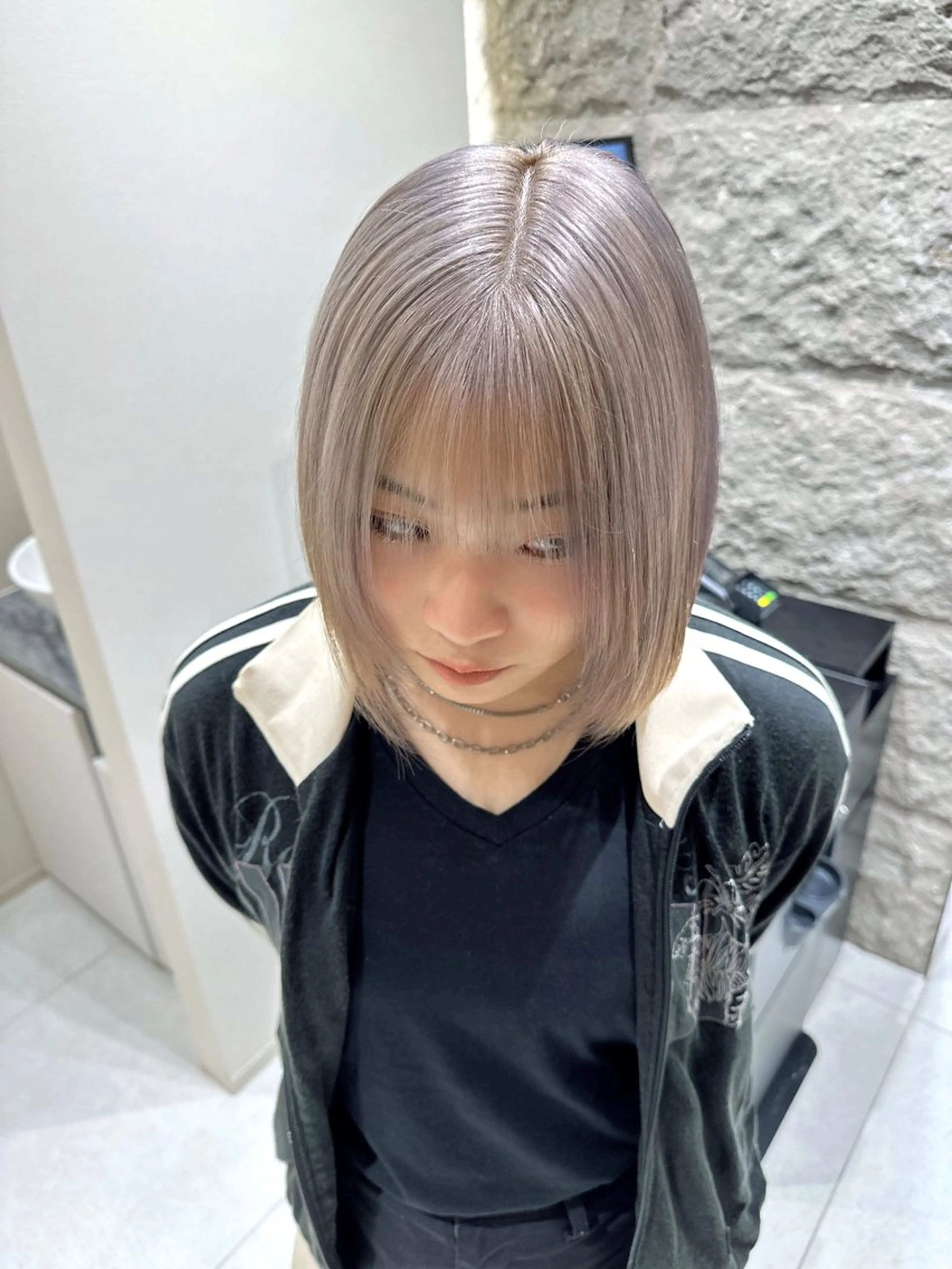 ショート カラー ヘアカラー トリートメント 難波/心斎橋/ボブ/ 髪質改善/ハイトーンのヘアスタイル