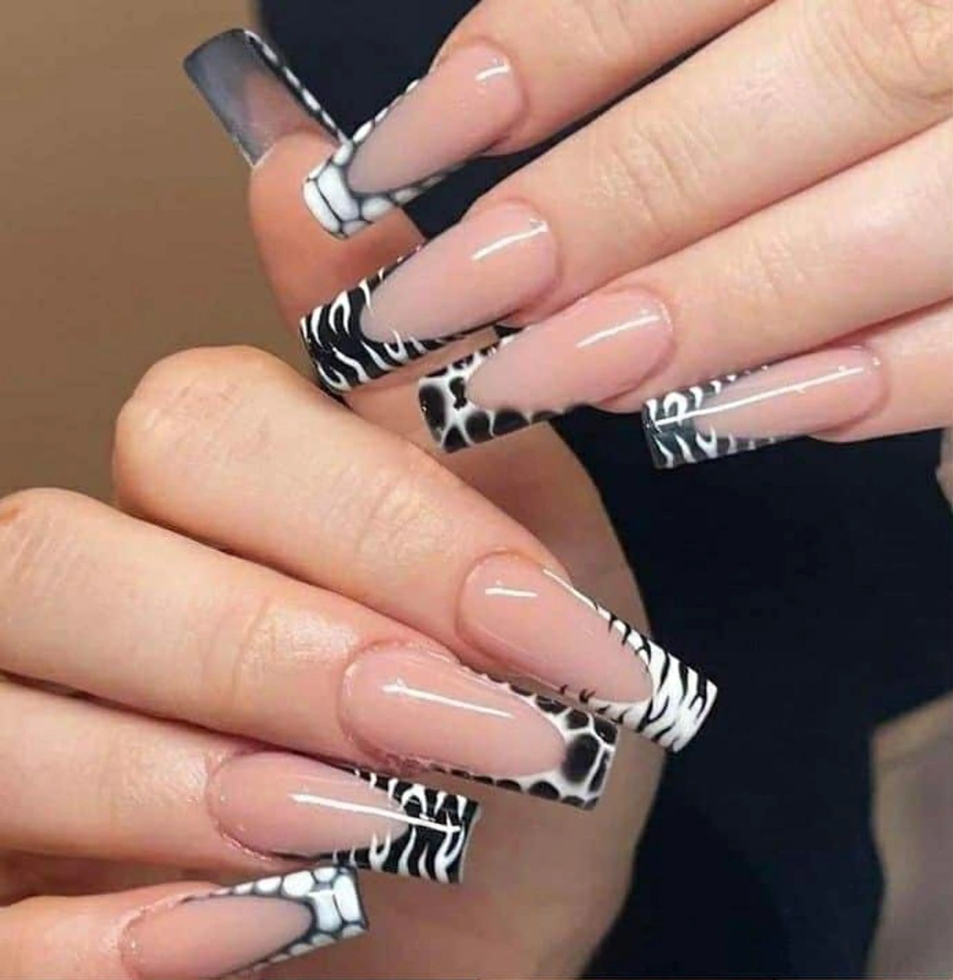 ネイル Queen Nail 柏店　クイーンネイルのネイルデザイン