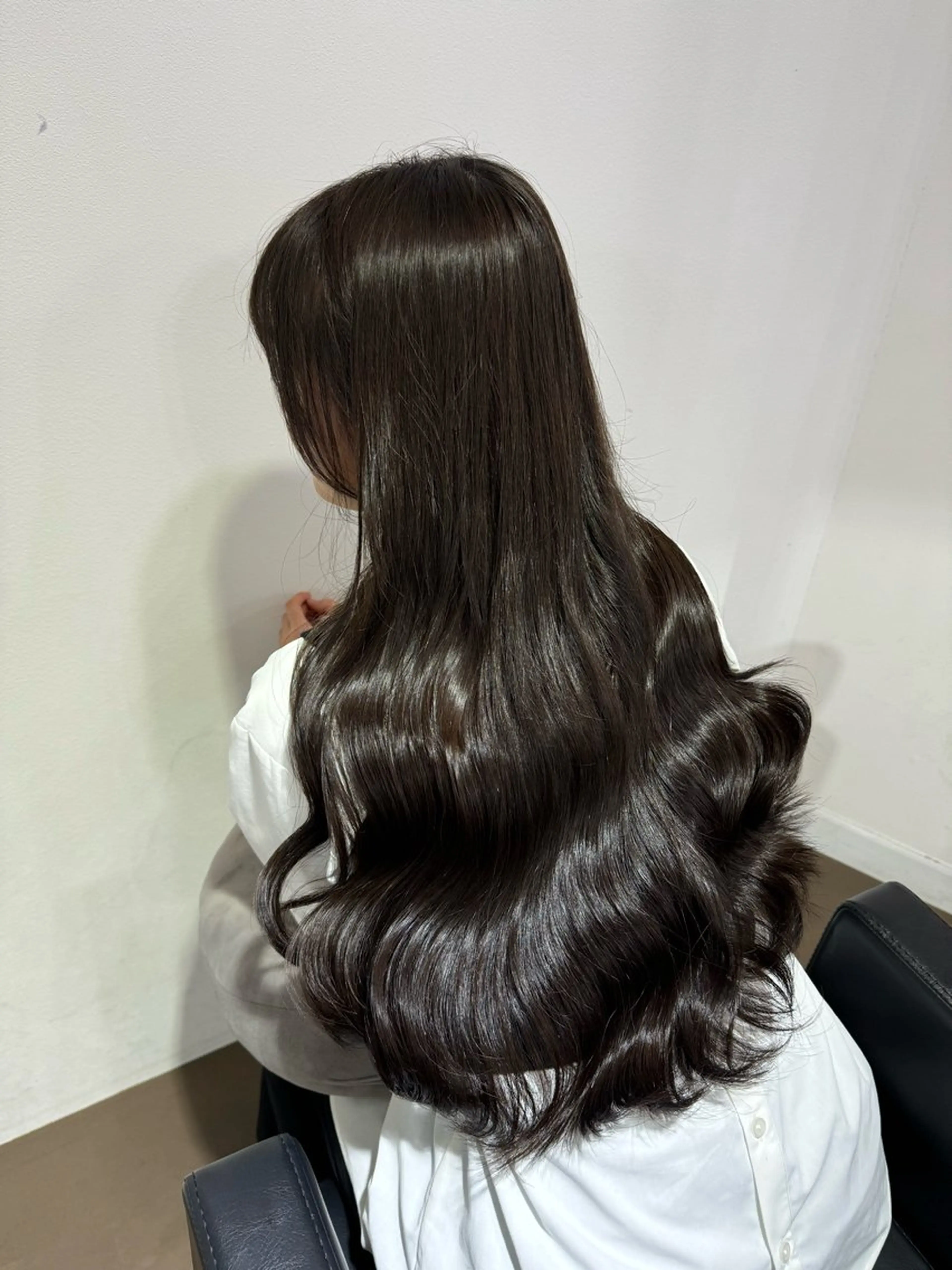 ロング ボブ くびれヘア 髪質改善 韓国風ヘア レイヤーカット 【ioe岡本】🐶 向井歩のヘアスタイル