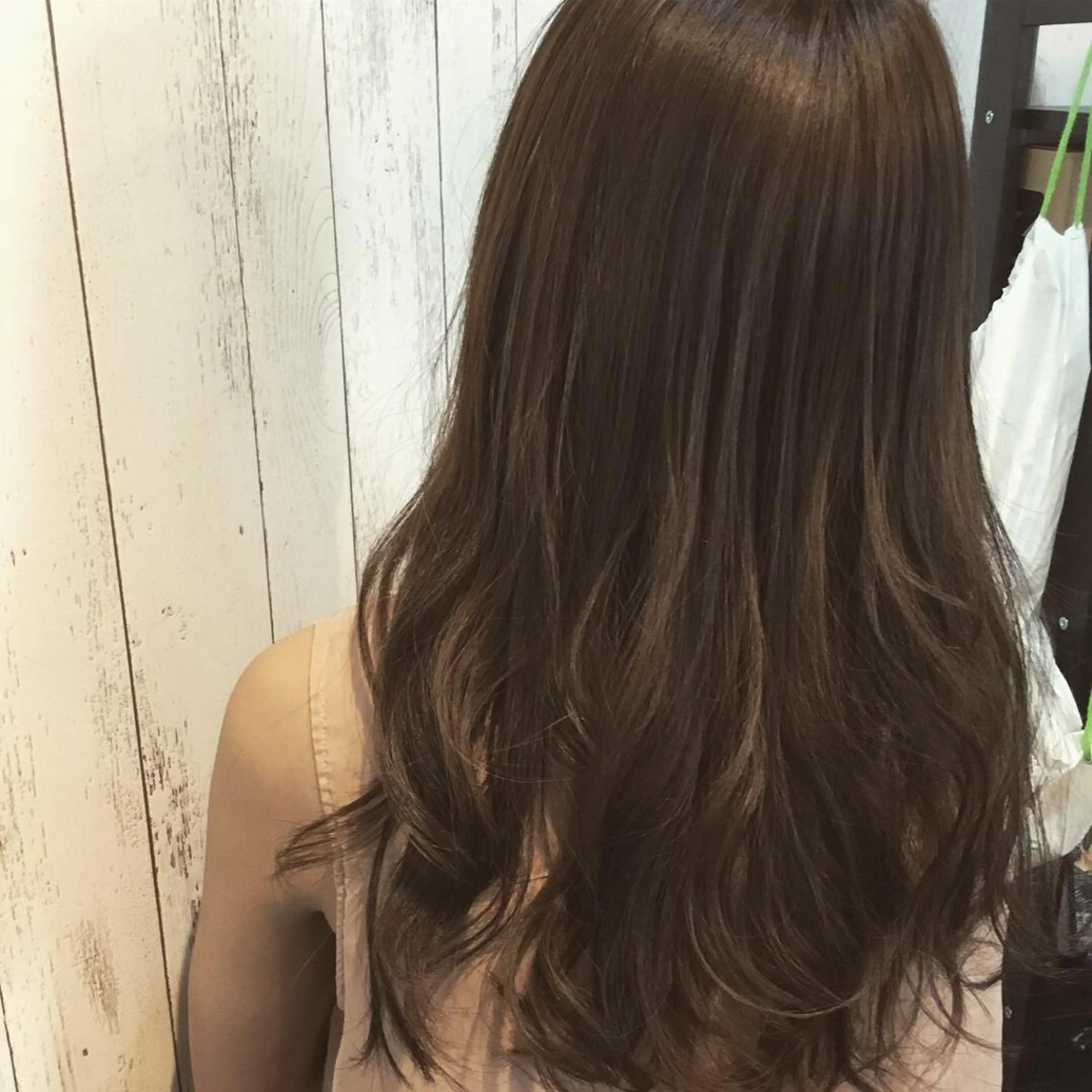 セミロング カラー パーマ 金崎 新吾のヘアスタイル