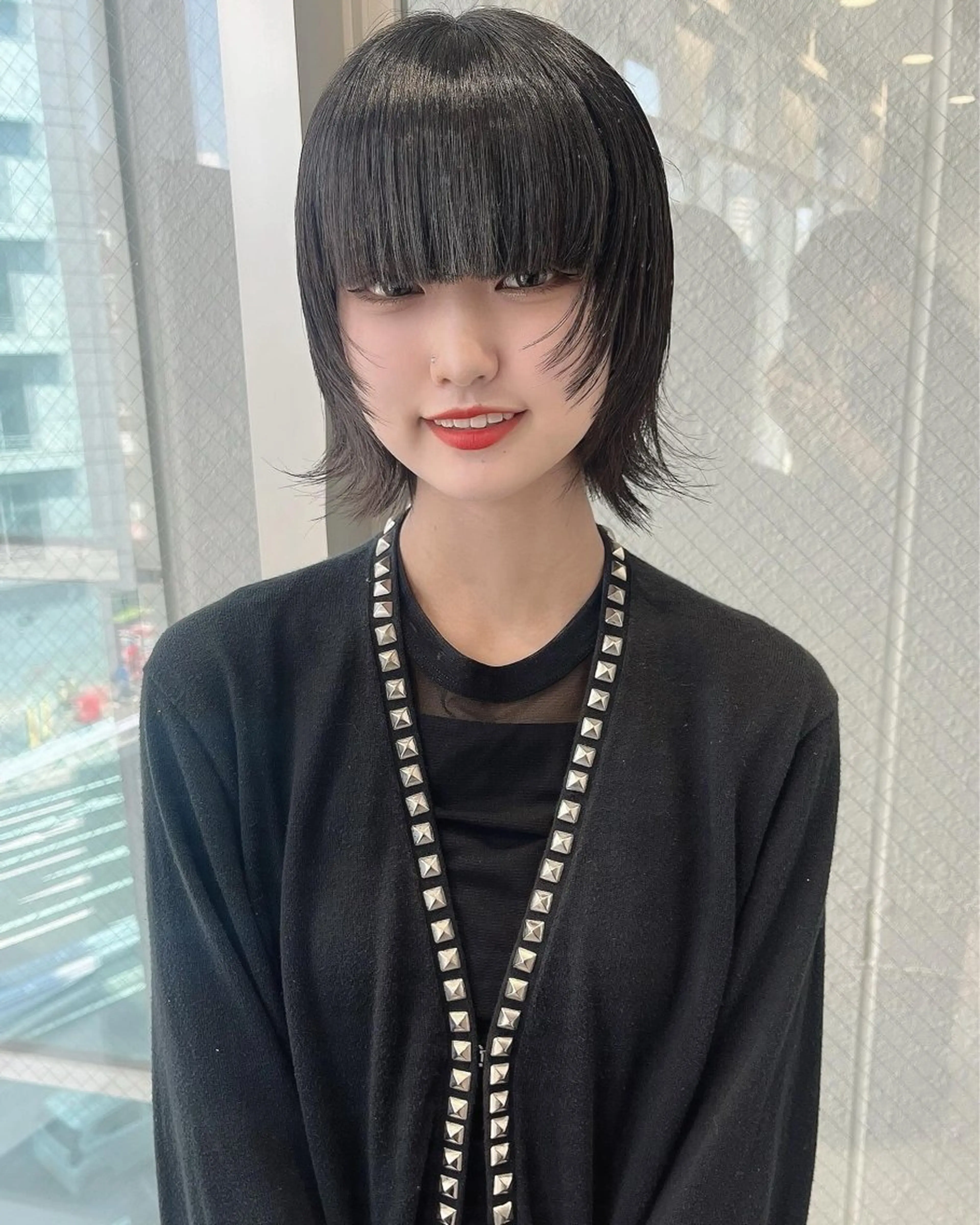 ショート ウルフカット／吉村 桃子のヘアスタイル