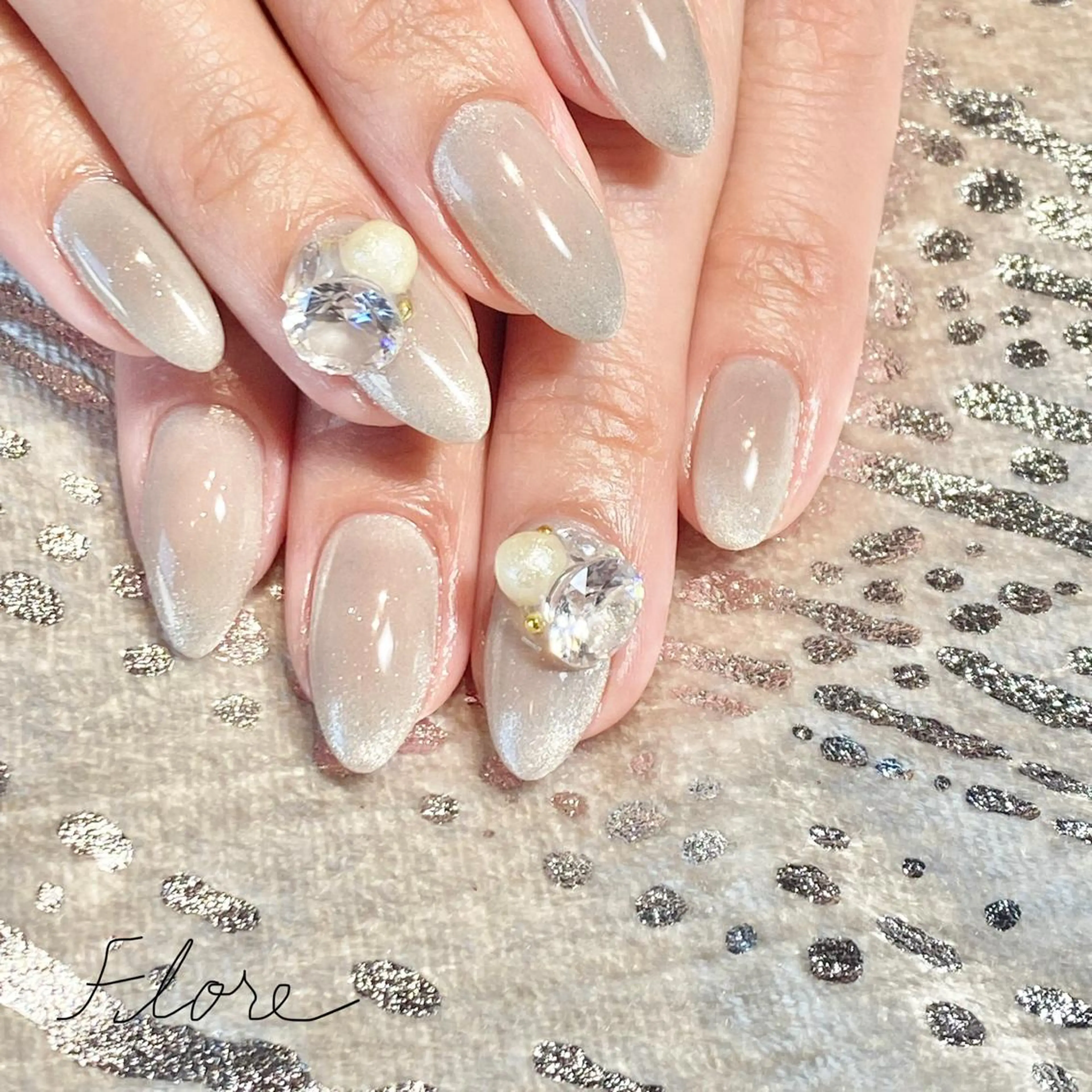 ネイル Flore (フロール)の眉毛・アイブロウイメージ