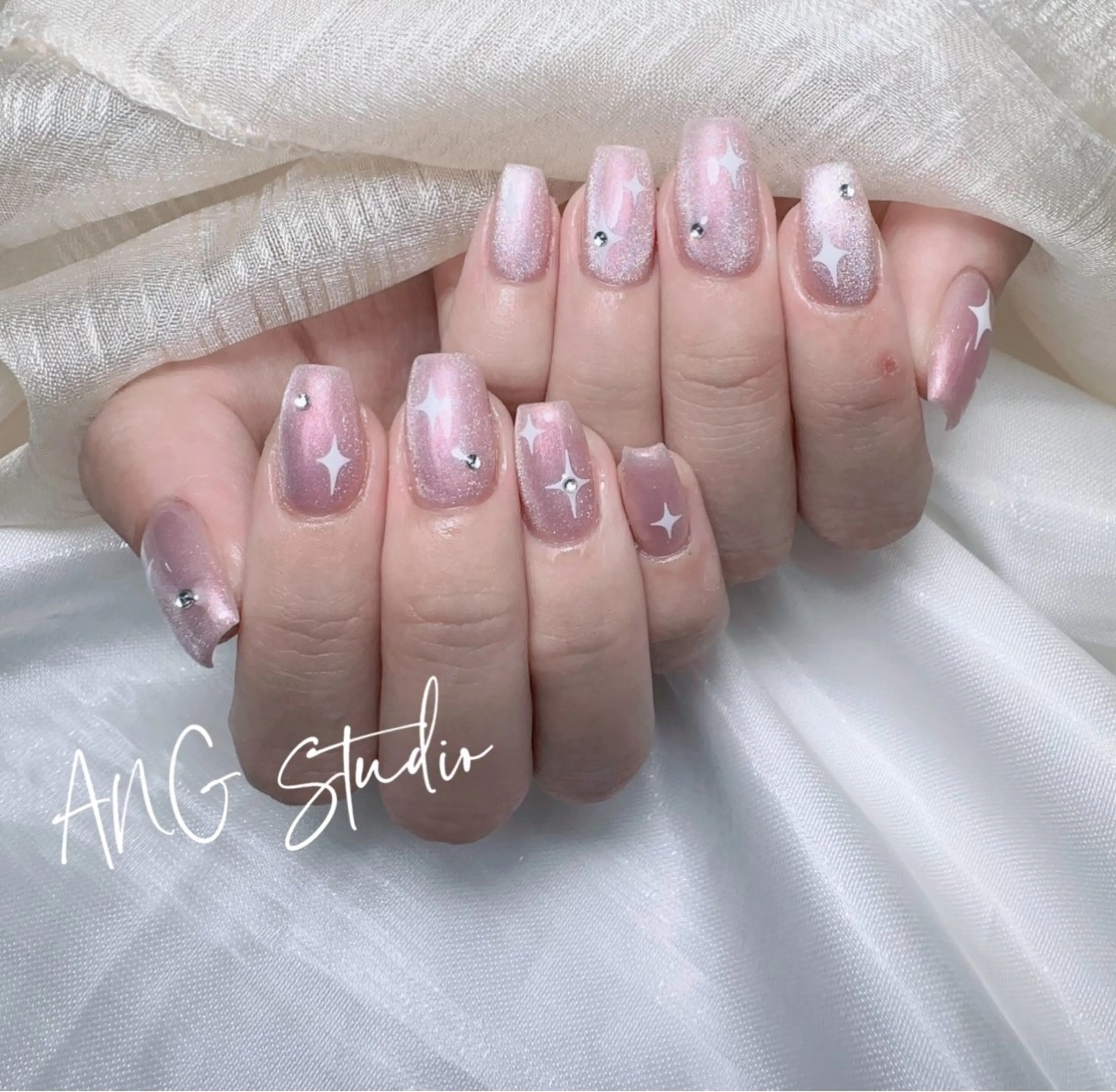 ネイル ハンドネイル ハンドケア ANG Studioのネイルデザイン