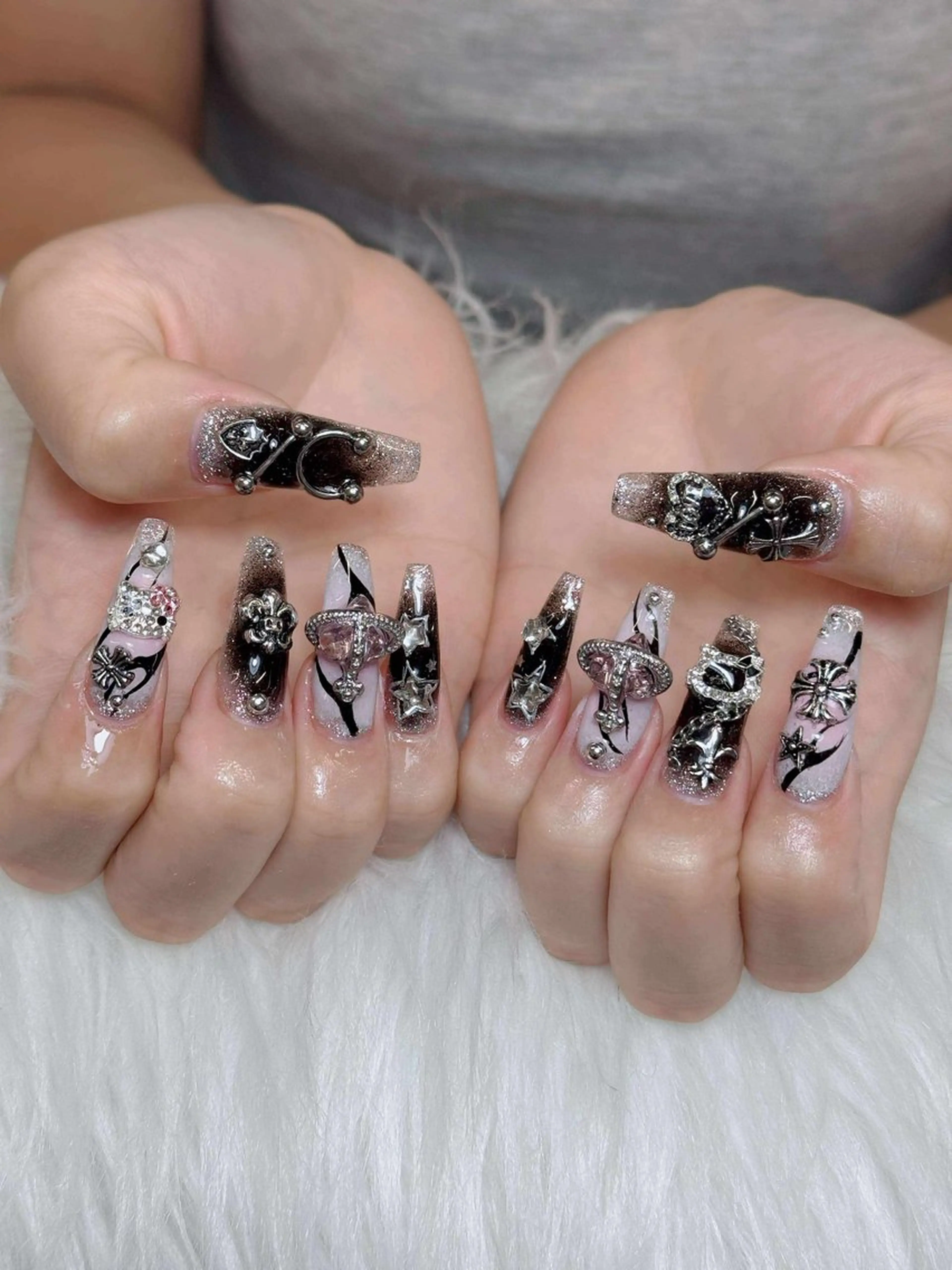 ネイル オーロラネイル チークネイル フットネイル フレンチネイル 韓国ネイル ハンドネイル Lumi Nailのネイルデザイン