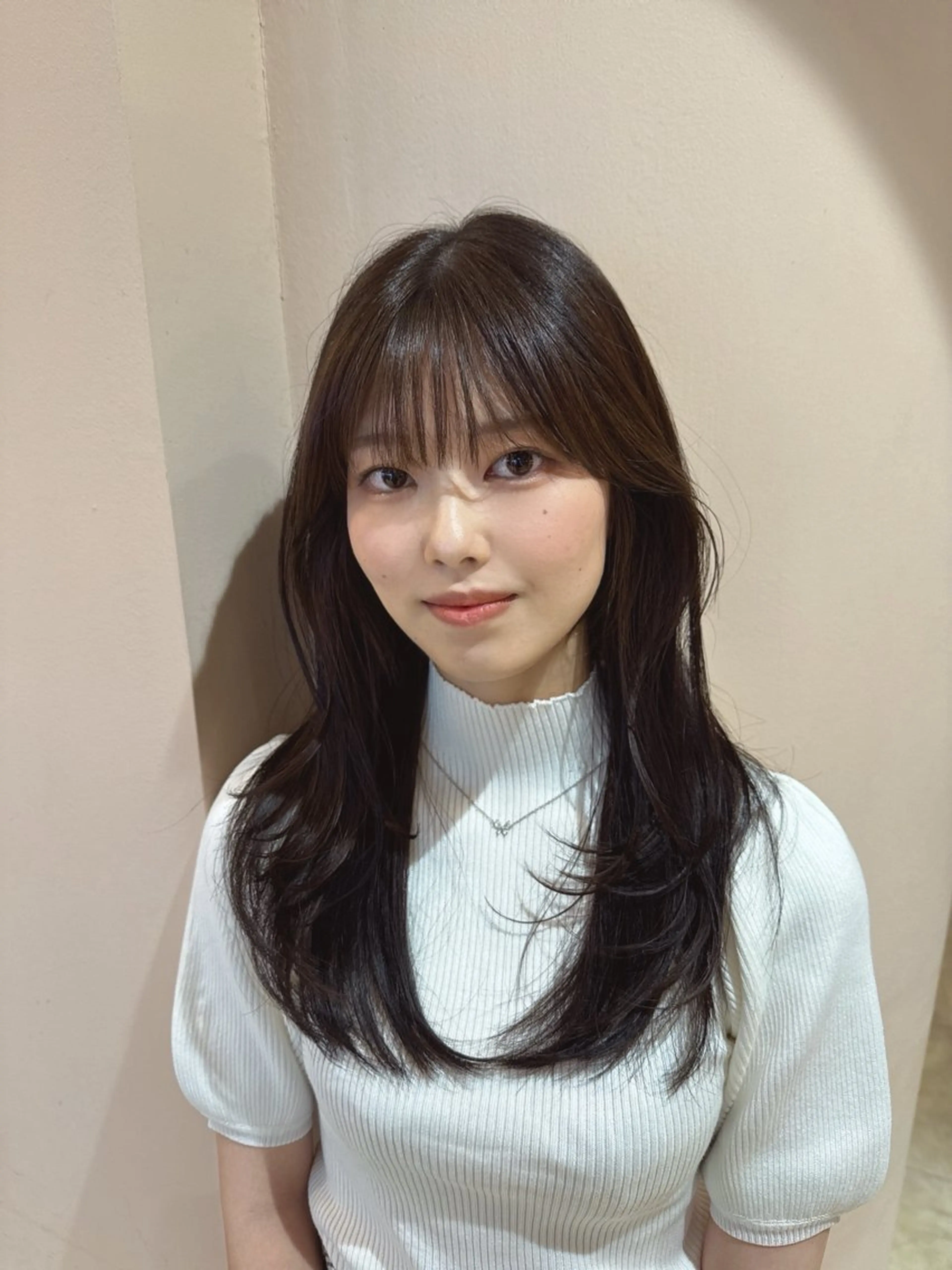 ロング 顔周りカット レイヤーカット カット Reginavita栄店 【レジナヴィータ】所属・鈴木 二依奈のヘアスタイル