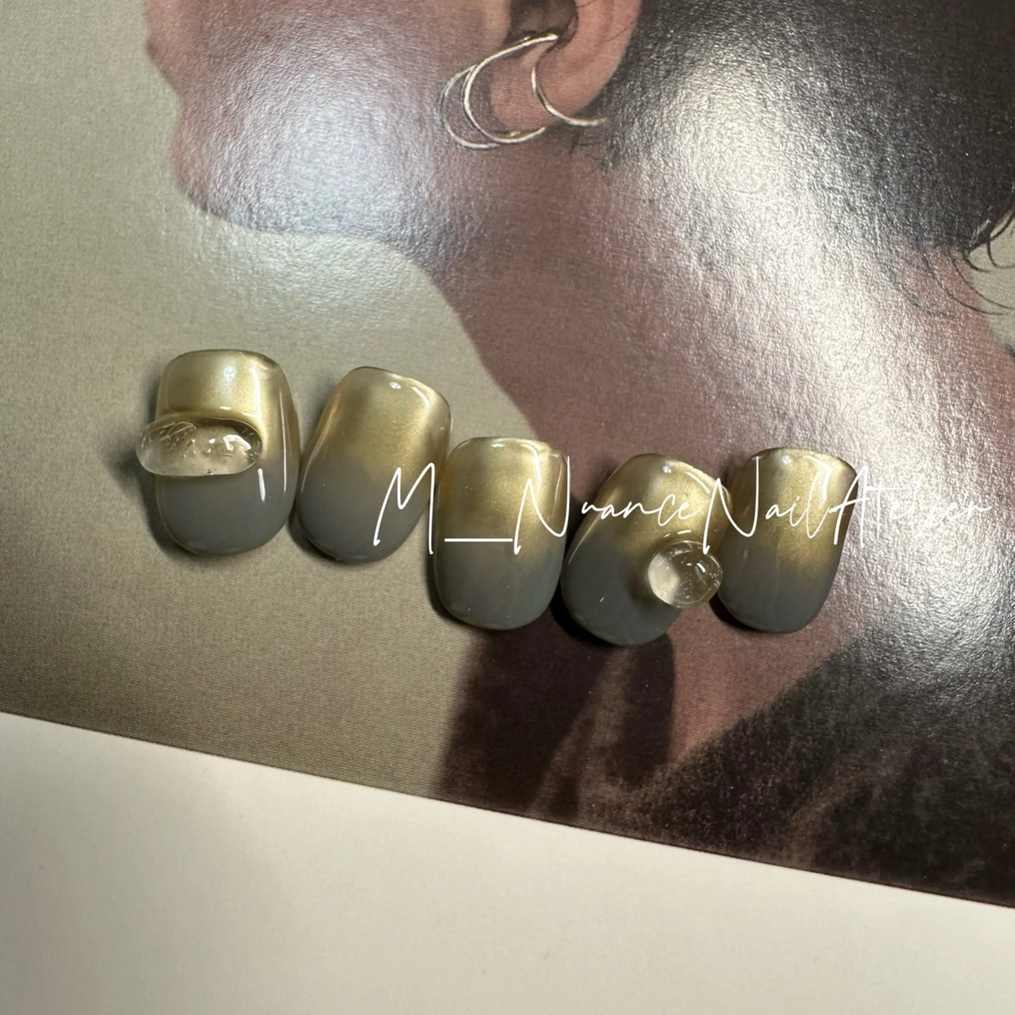 ネイル マグネットネイル ニュアンスネイル オフィスネイル シンプルネイル GO TODAY横浜Solace店所属・M___nail atelierのネイルデザイン