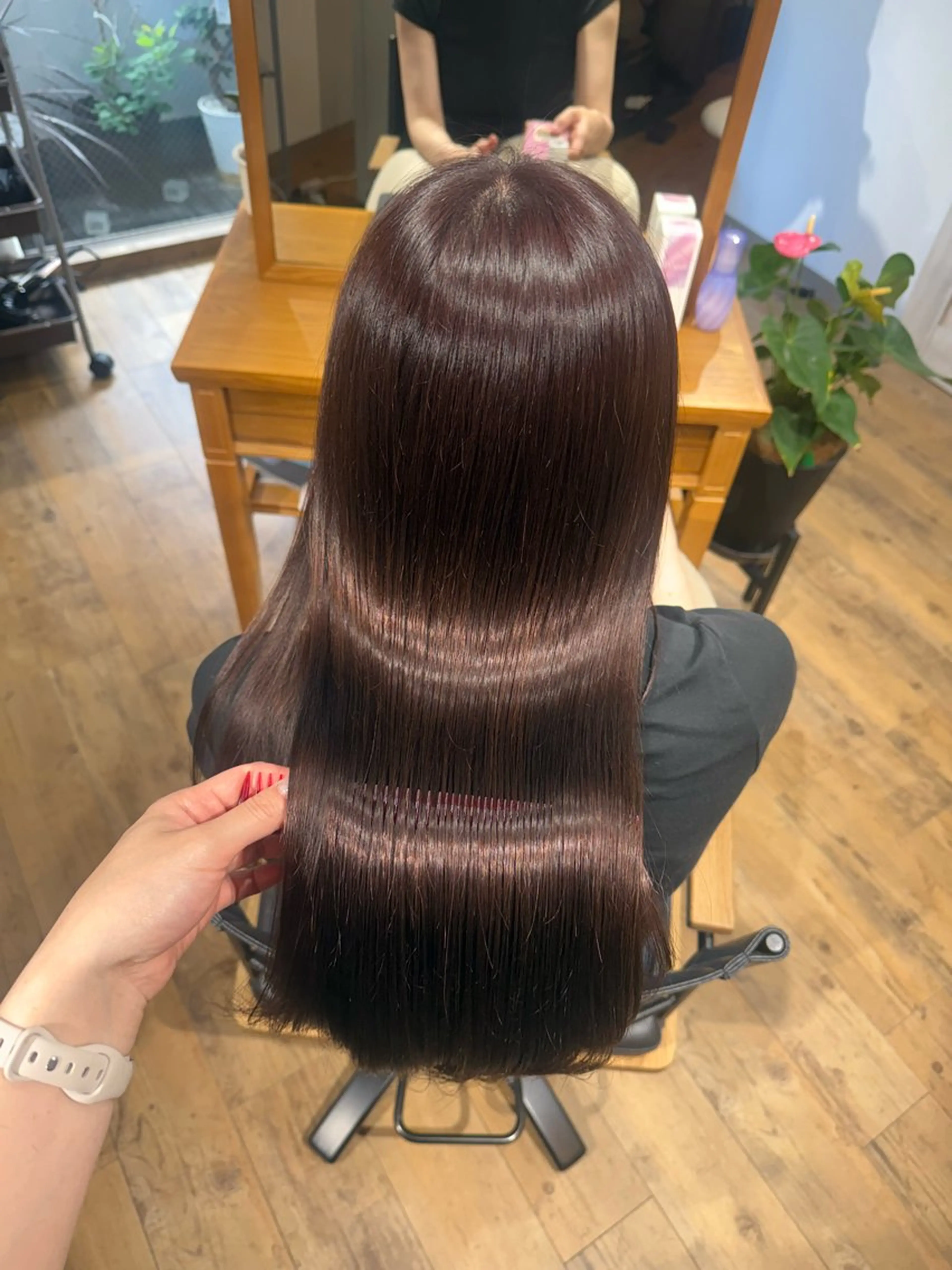 ロング カラー レッドカラー トリートメント Riposo.所属・✨艶髪✨ 奈須晴香のヘアスタイル