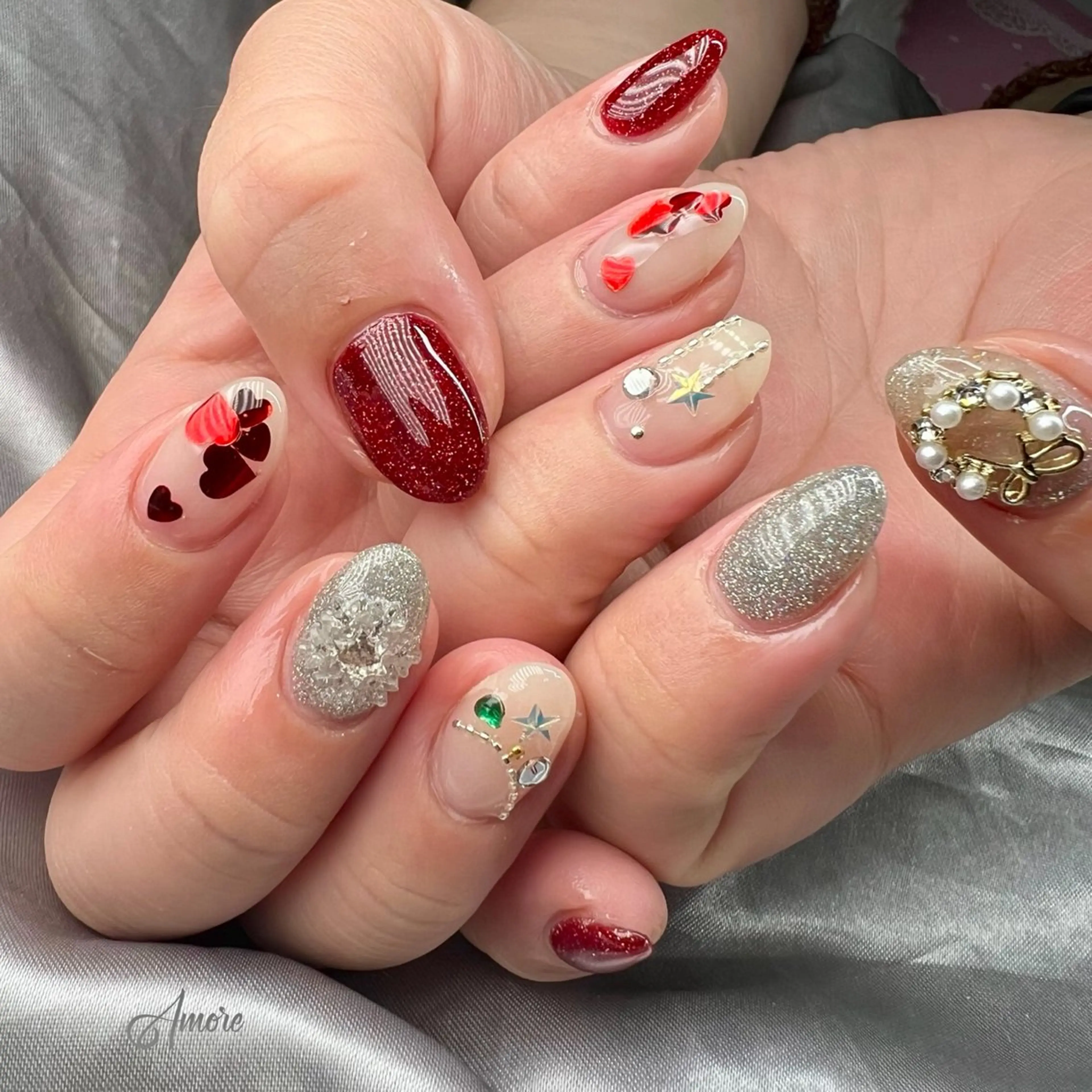 ネイル ジェルネイル キラキラネイル 韓国ネイル パラジェル 冬ネイル You kyehwaのネイルデザイン