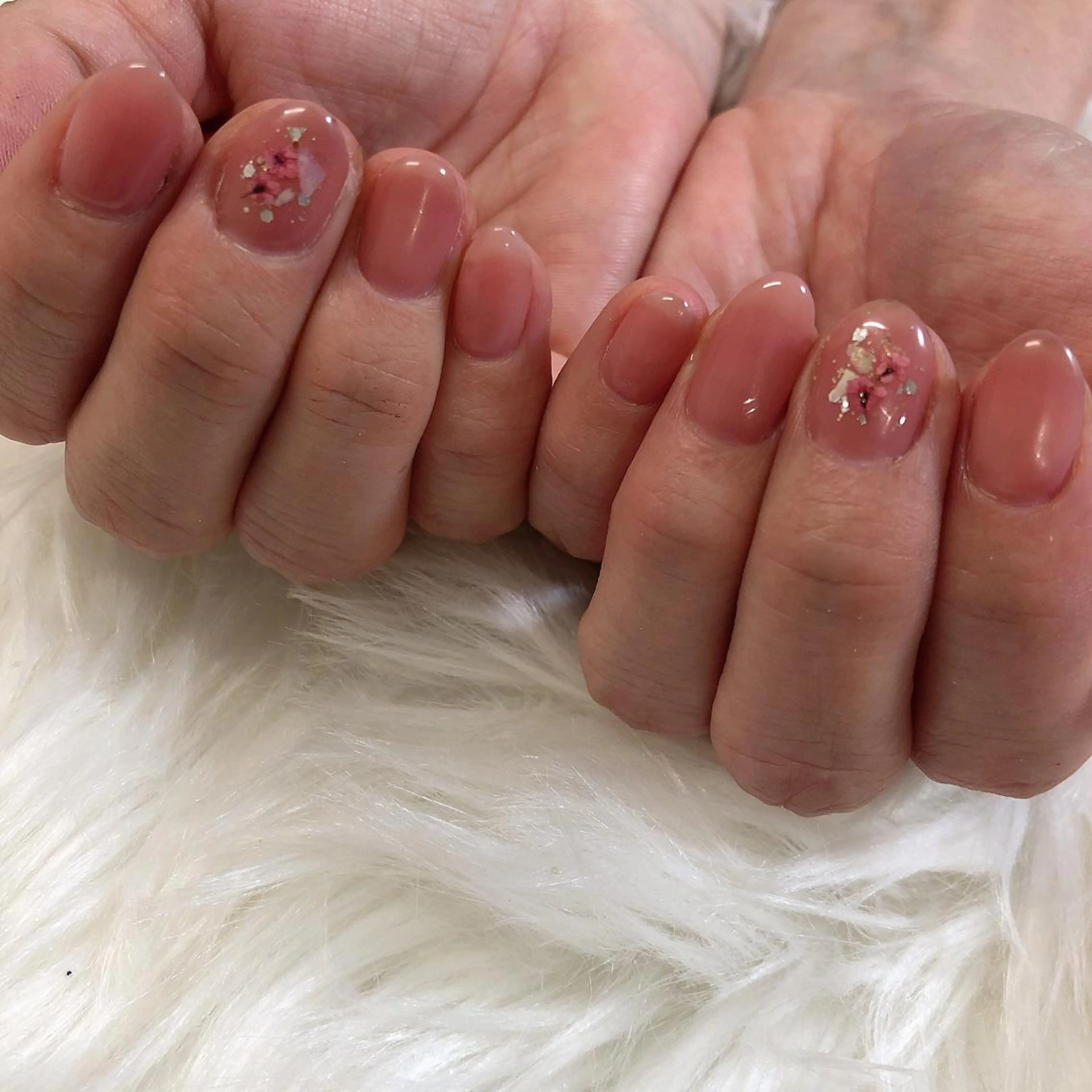 ネイル ハンドネイル 西岡 杏のネイルデザイン