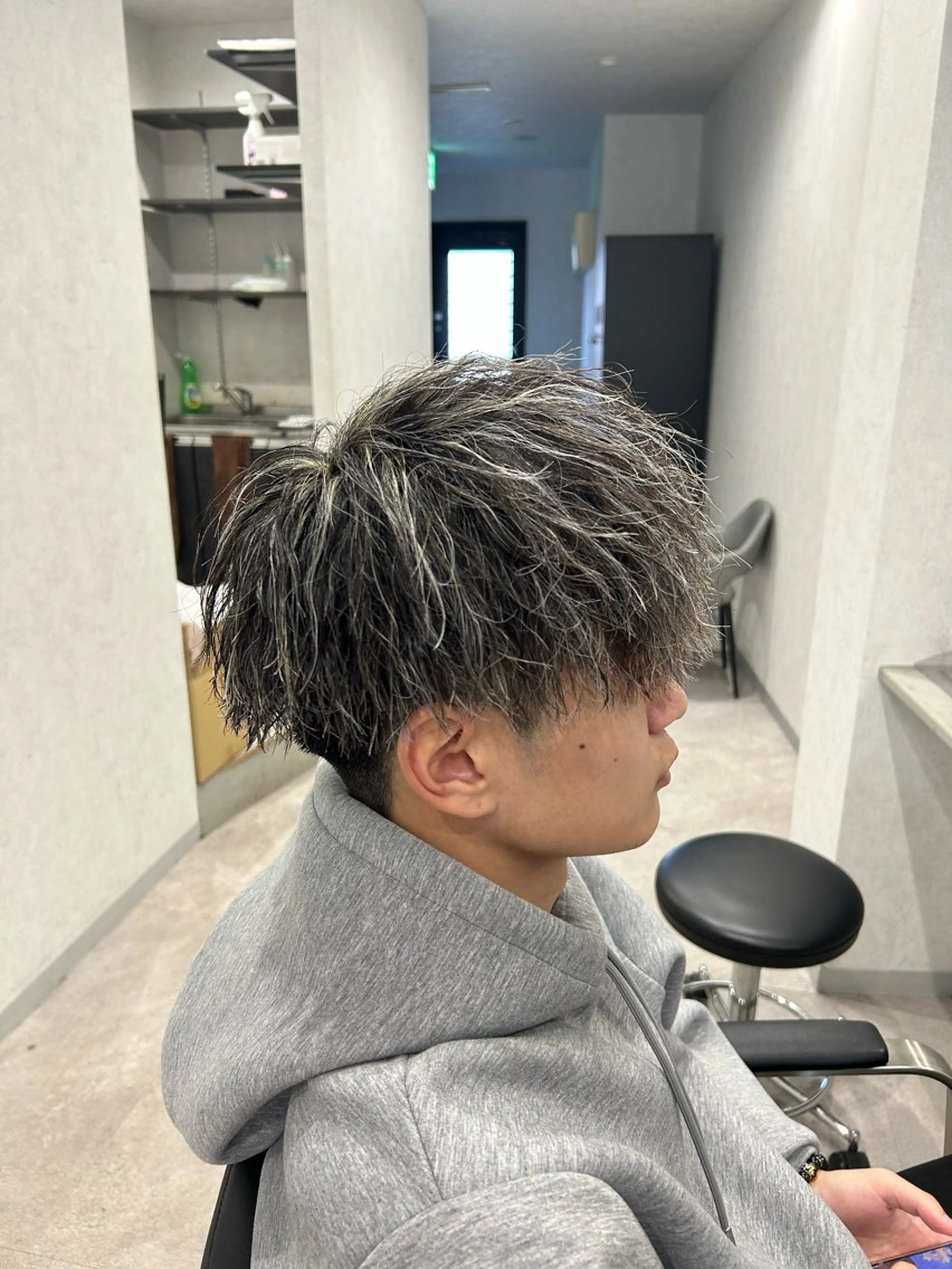 ショート カラー パーマ メンズ メンズメッシュ メッシュ カット ヘアカラー 革命🔥ツイスパ/フ ェザー特化SHOTAのヘアスタイル