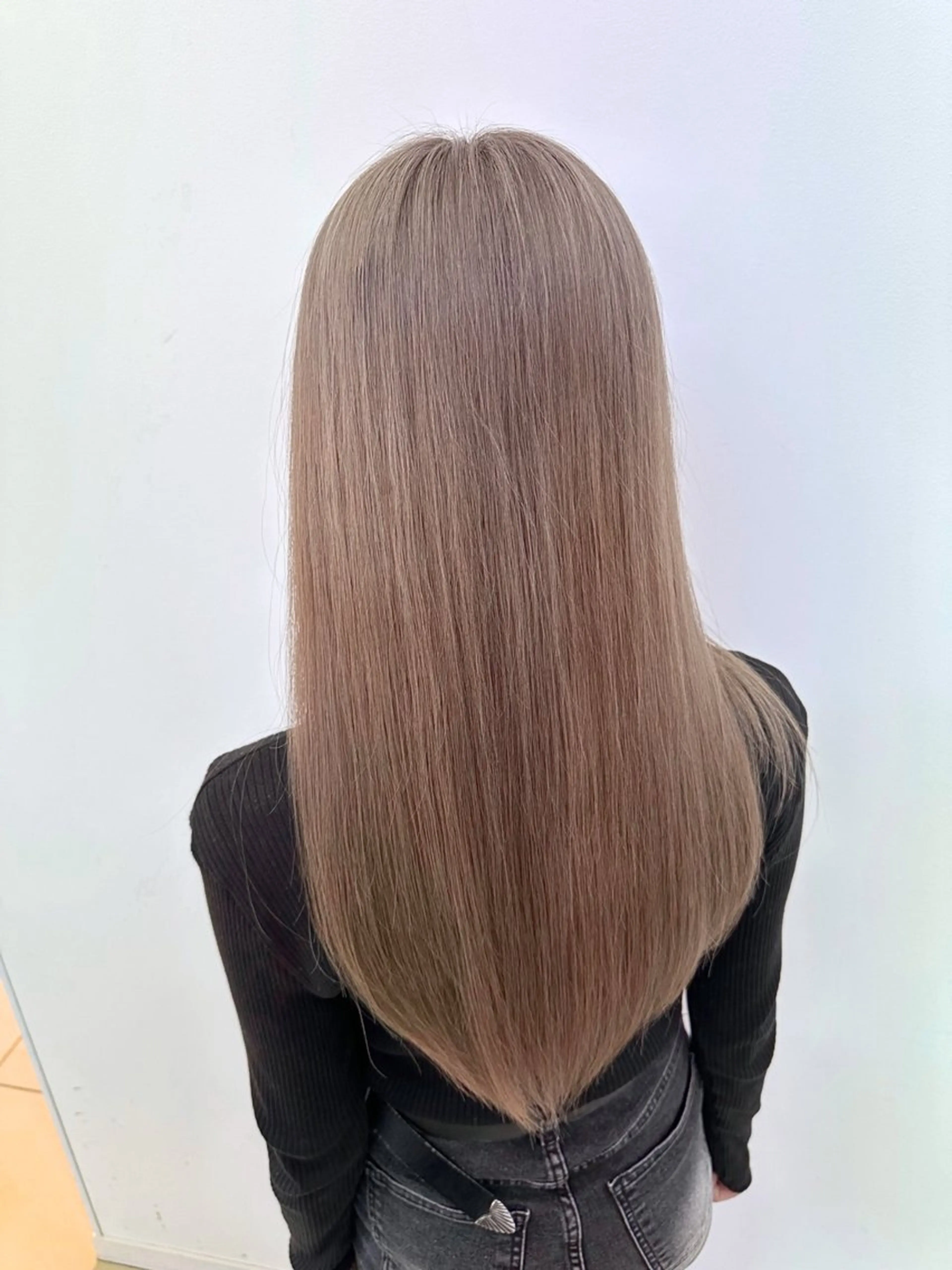 ロング カラー ヘアカラー 髪質改善ストレート インナーカラーハズキのヘアスタイル