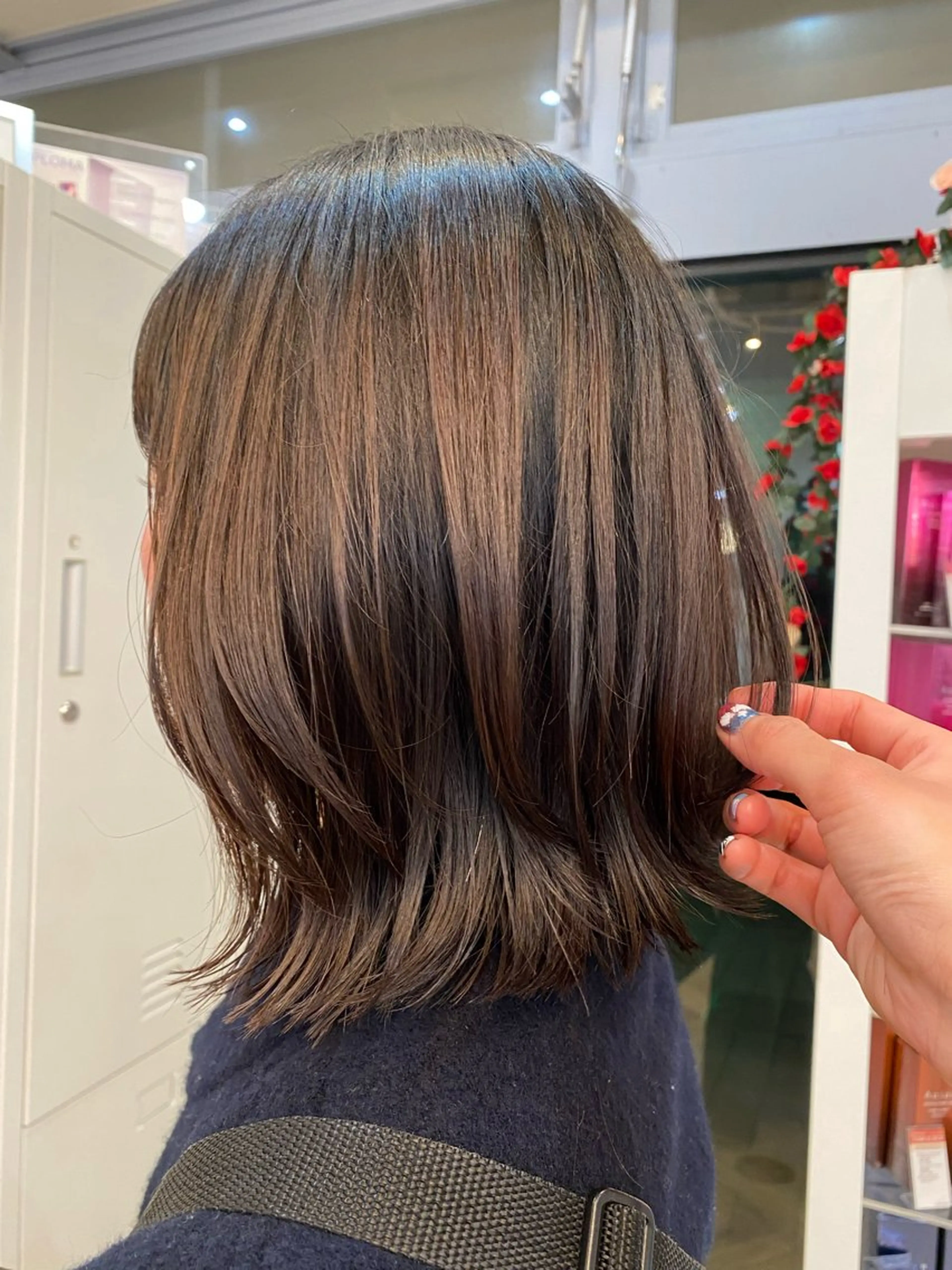 ミディアム ボブ くびれヘア レイヤーカット ROMMY所属・似合わせヘア 💇🏻‍♀/マリアのヘアスタイル