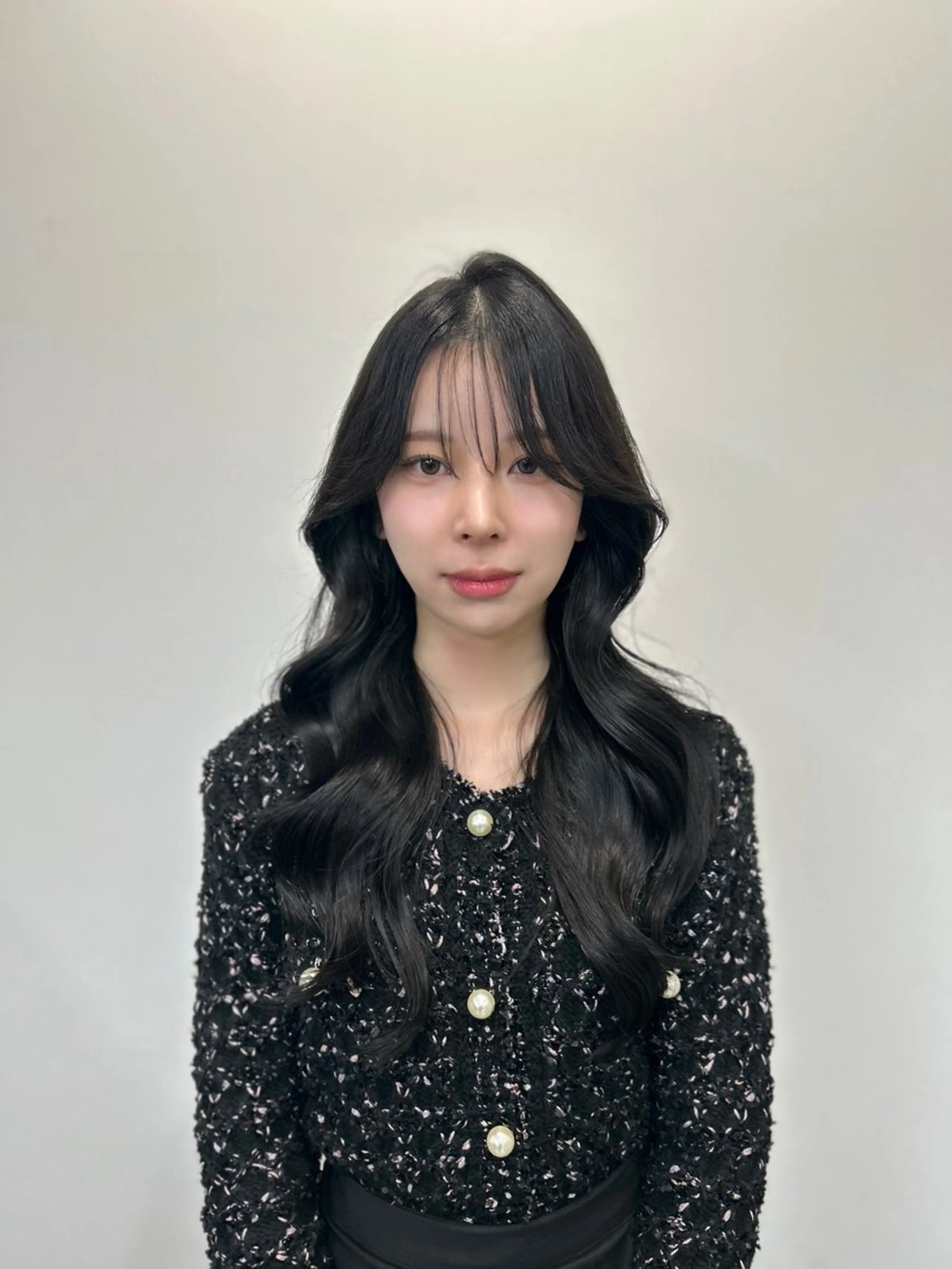 ロング カラー ブリーチ 透明感カラー ハイトーンカラー ブリーチなしカラー ボブ カット ヘアカラー トリートメント sunc所属・梅田l大人韓国ヘア レイヤー×艶カラーのヘアスタイル