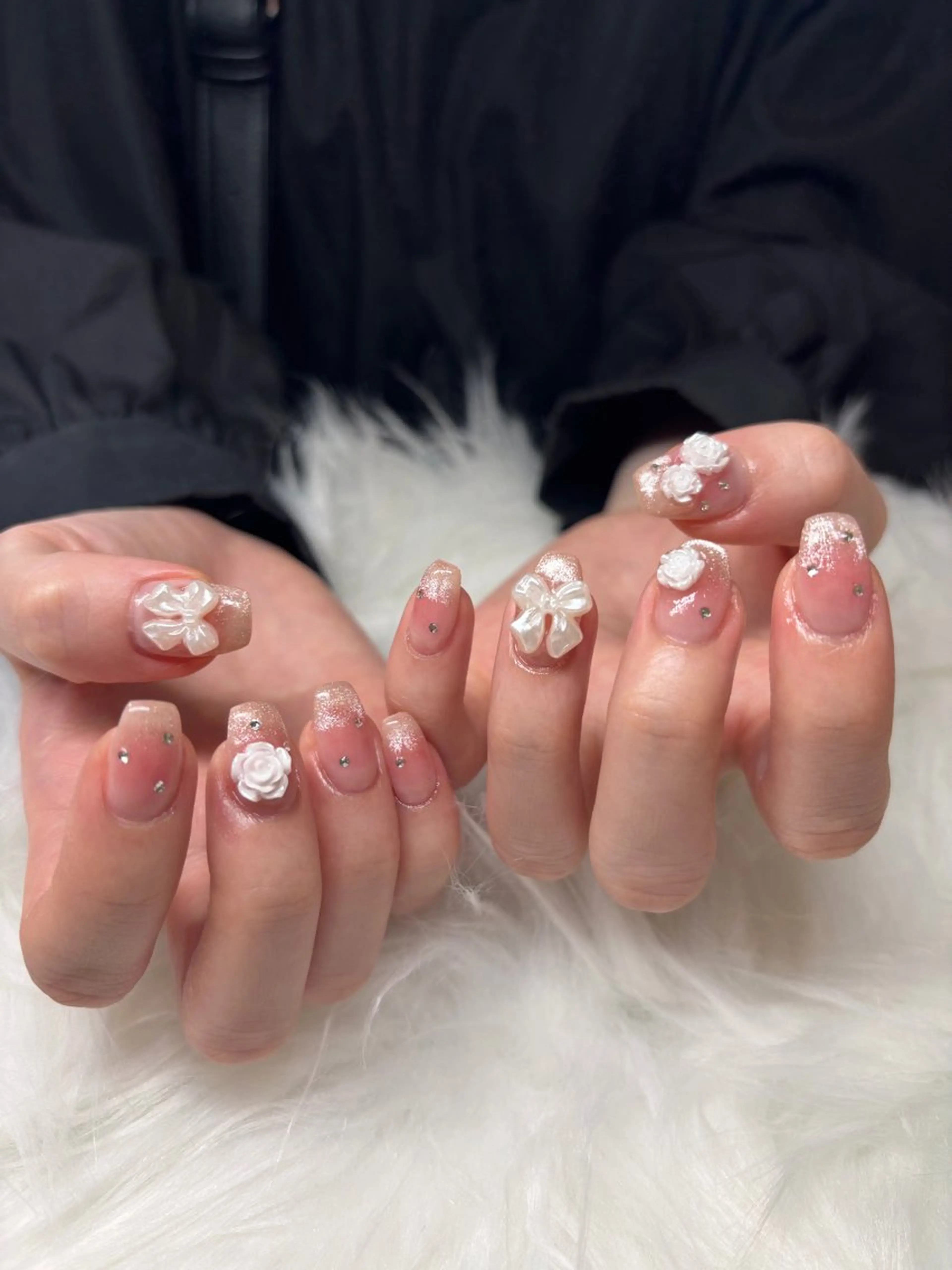 ネイル LOARK nail Rina🫧のネイルデザイン