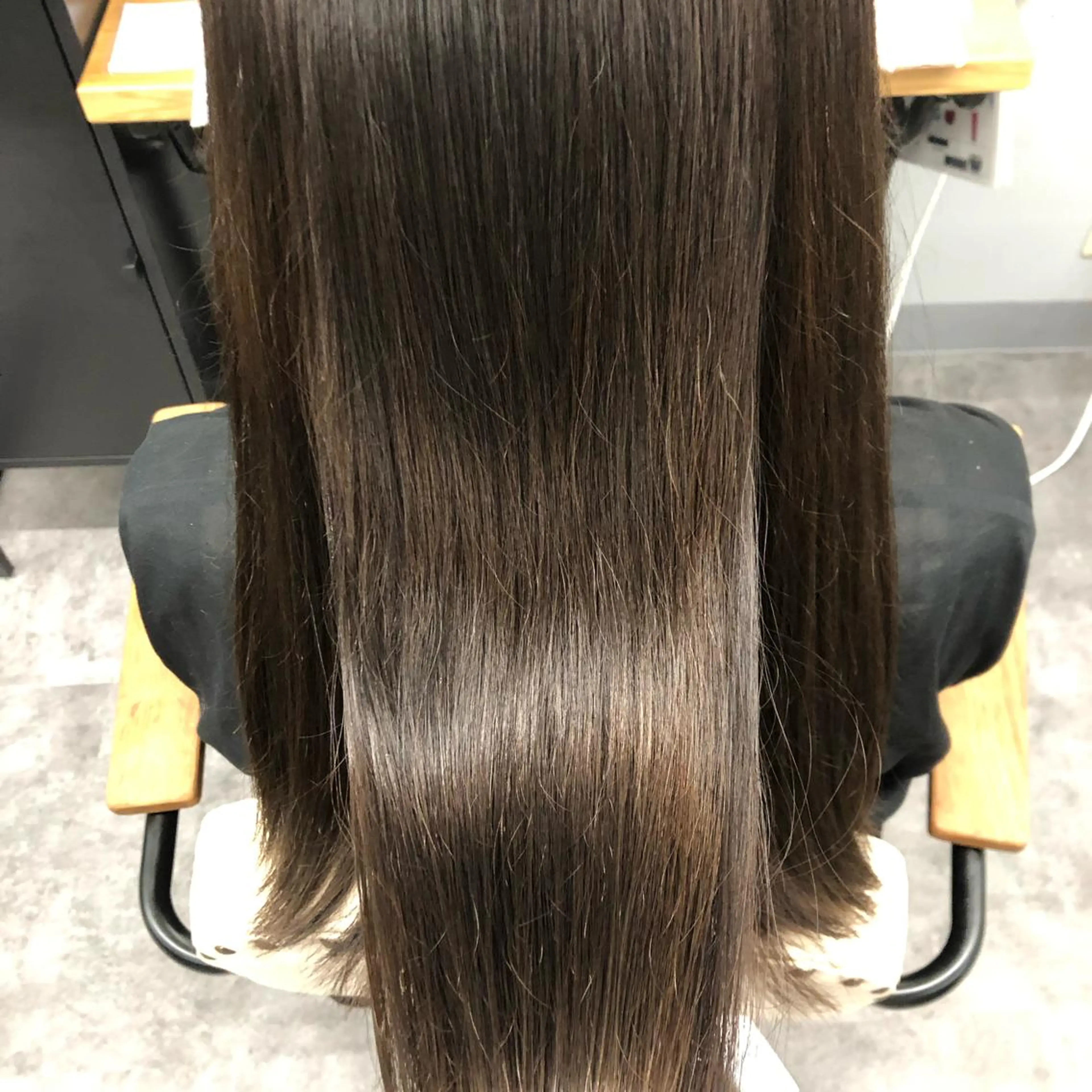 ロング カラー ヘアアレンジ アディクシーカラー アッシュ ベージュカラー 黒髪 ブリーチ カット ヘアカラー トリートメント ヘアセット JURI🤎 ワンカールレイヤーのヘアスタイル