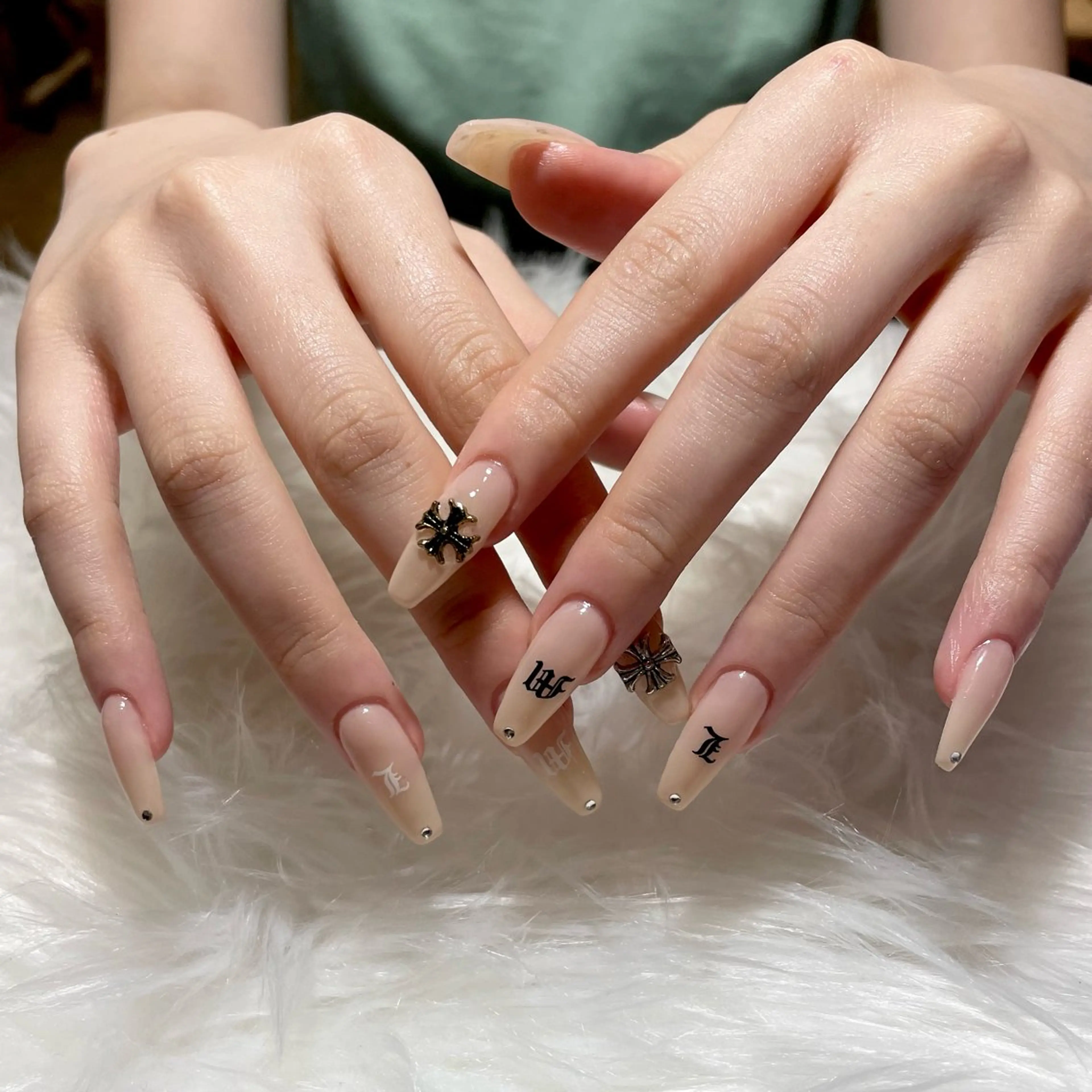 ネイル nail salon neige所属・neige Kouzukiのネイルデザイン