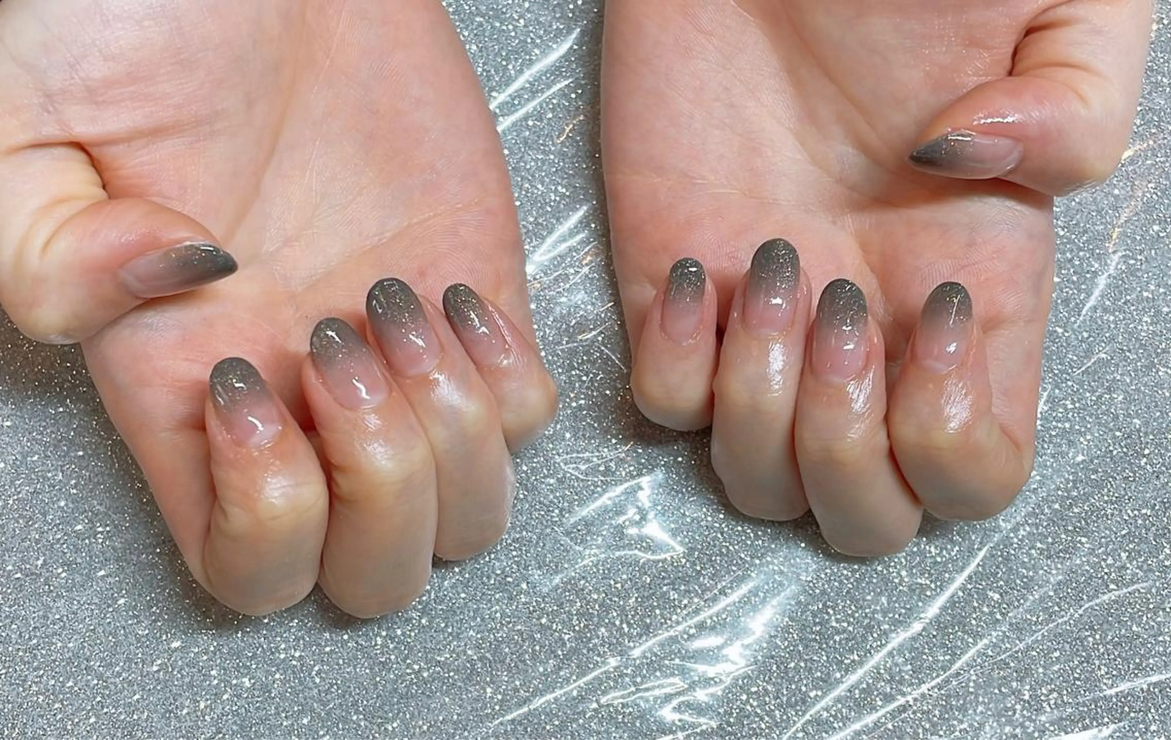 ネイル VIERU 🌈🎀💖のネイルデザイン