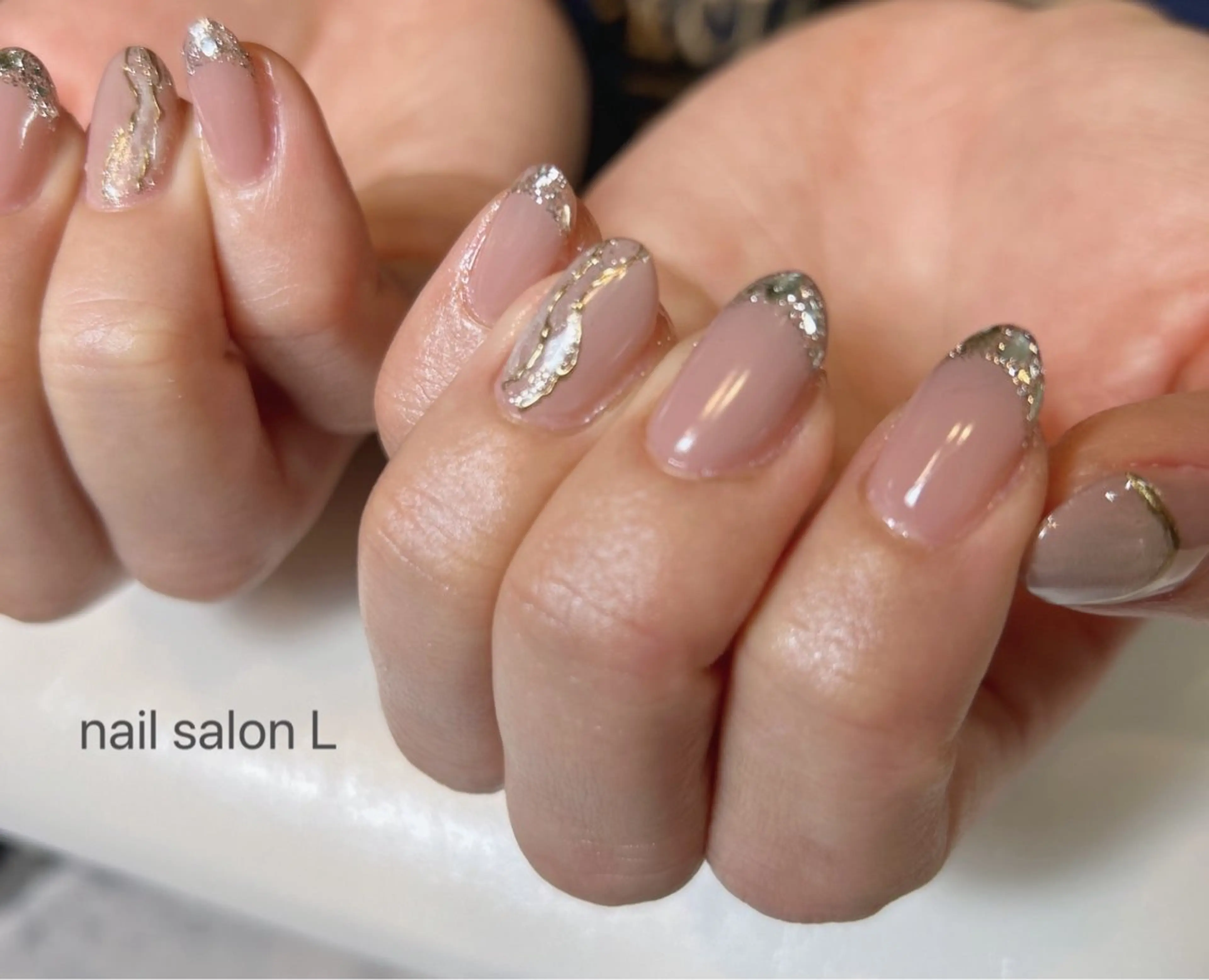 ネイル アートネイル フレンチネイル ガラスフレンチ ハンドネイル 吉川市 ネイルサロンLのネイルデザイン