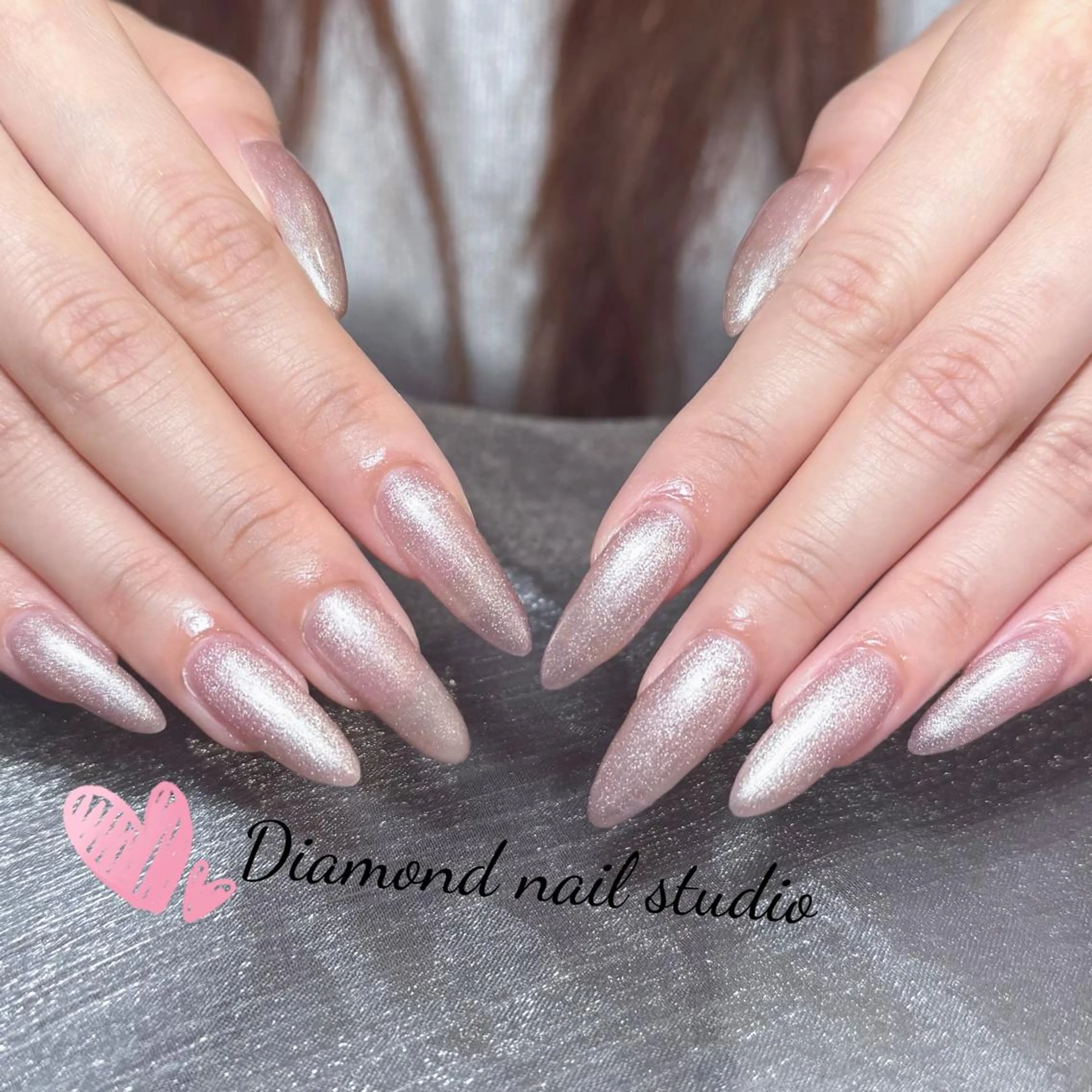 ネイル アートネイル オーロラネイル ガーリー キラキラネイル マグネットネイル ハンドネイル ハンドケア DIAMOND 💅のネイルデザイン