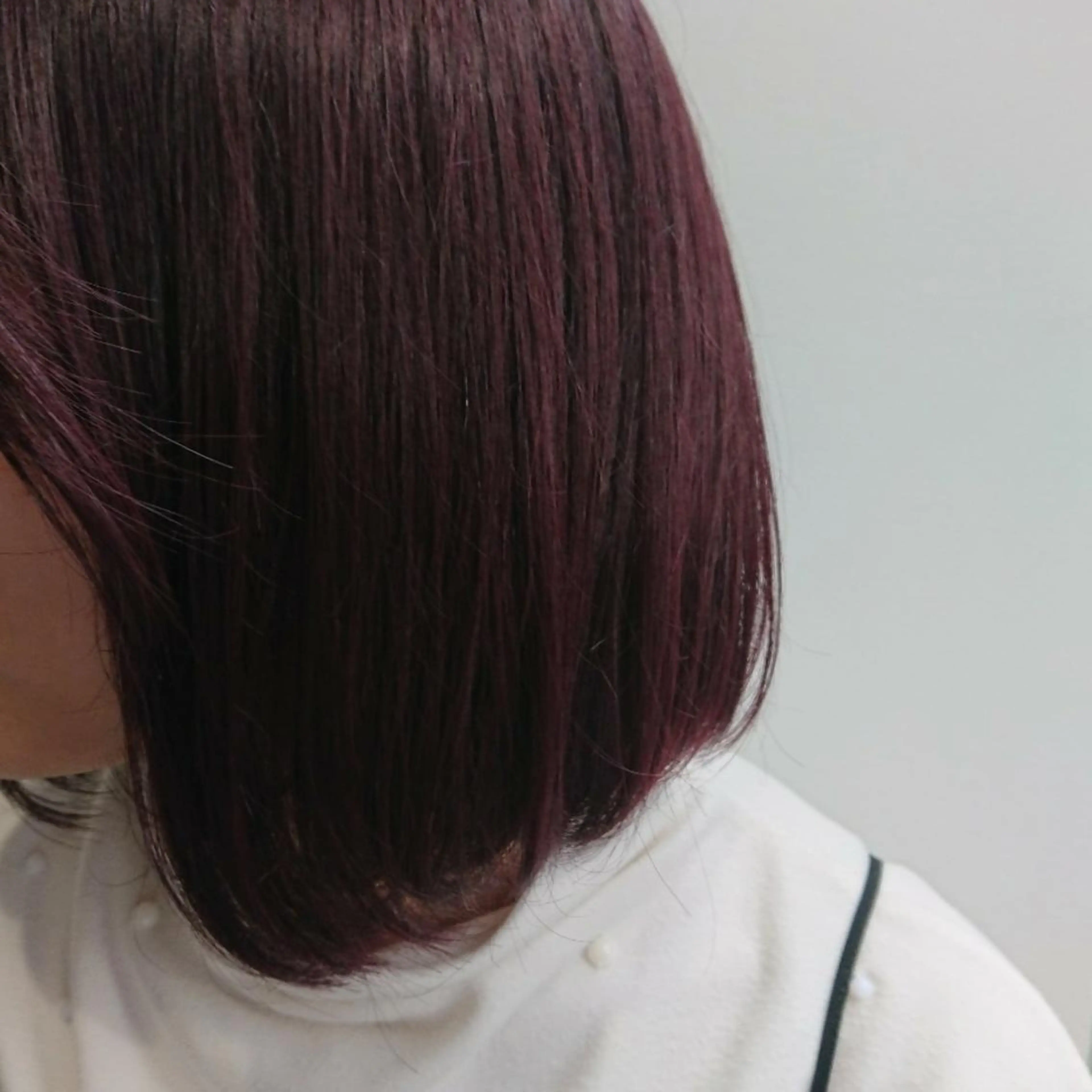 ミディアム カラー パーマ ヘアアレンジ アッシュ ブルーカラー ブルーアッシュ イルミナカラー レッドカラー かわい ゆうな 髪質改善/縮毛矯正のヘアスタイル