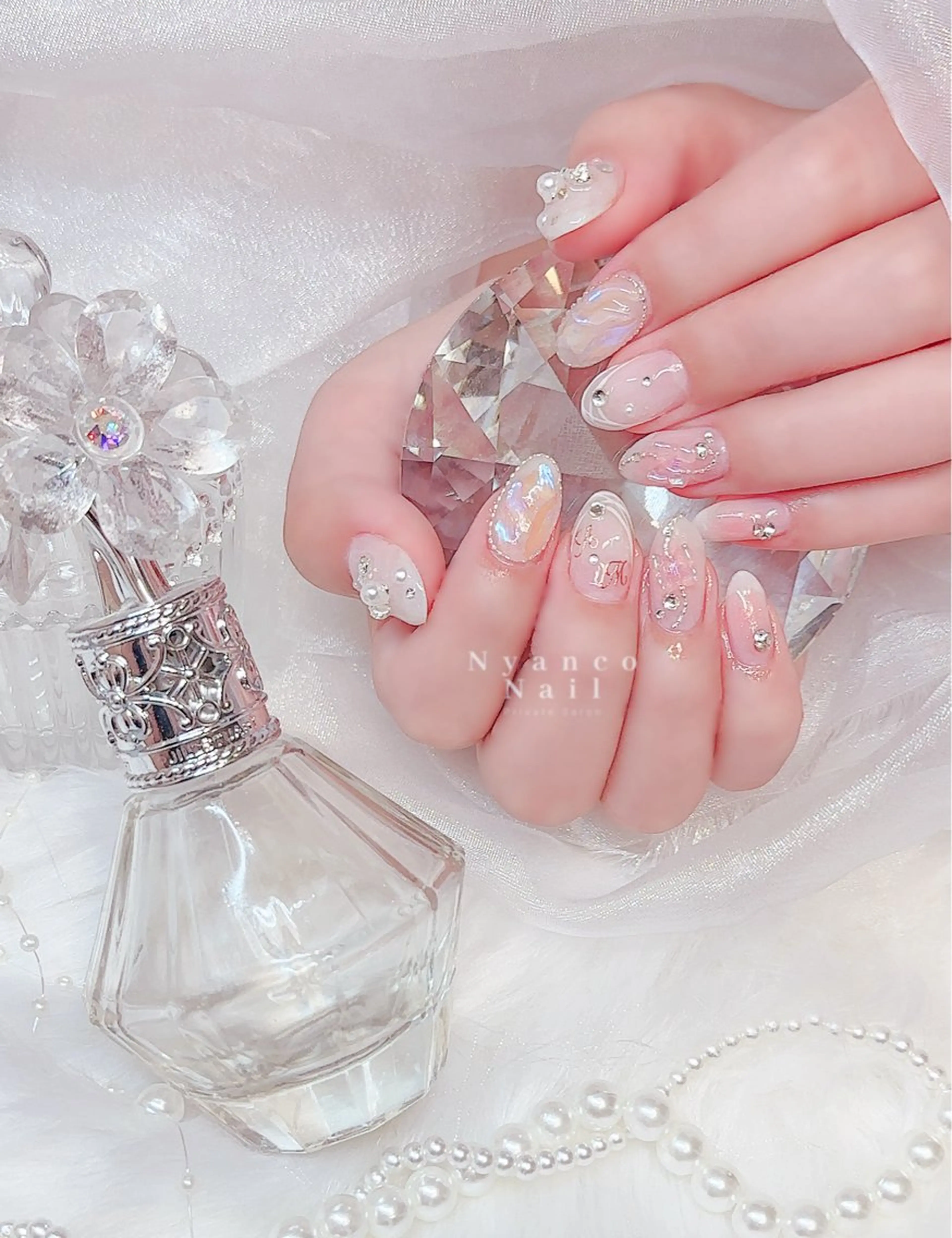 ネイル オーロラネイル ジェルネイル 氷ネイル・うるうるネイル キラキラネイル ロングネイル Nyanco Nailのネイルデザイン