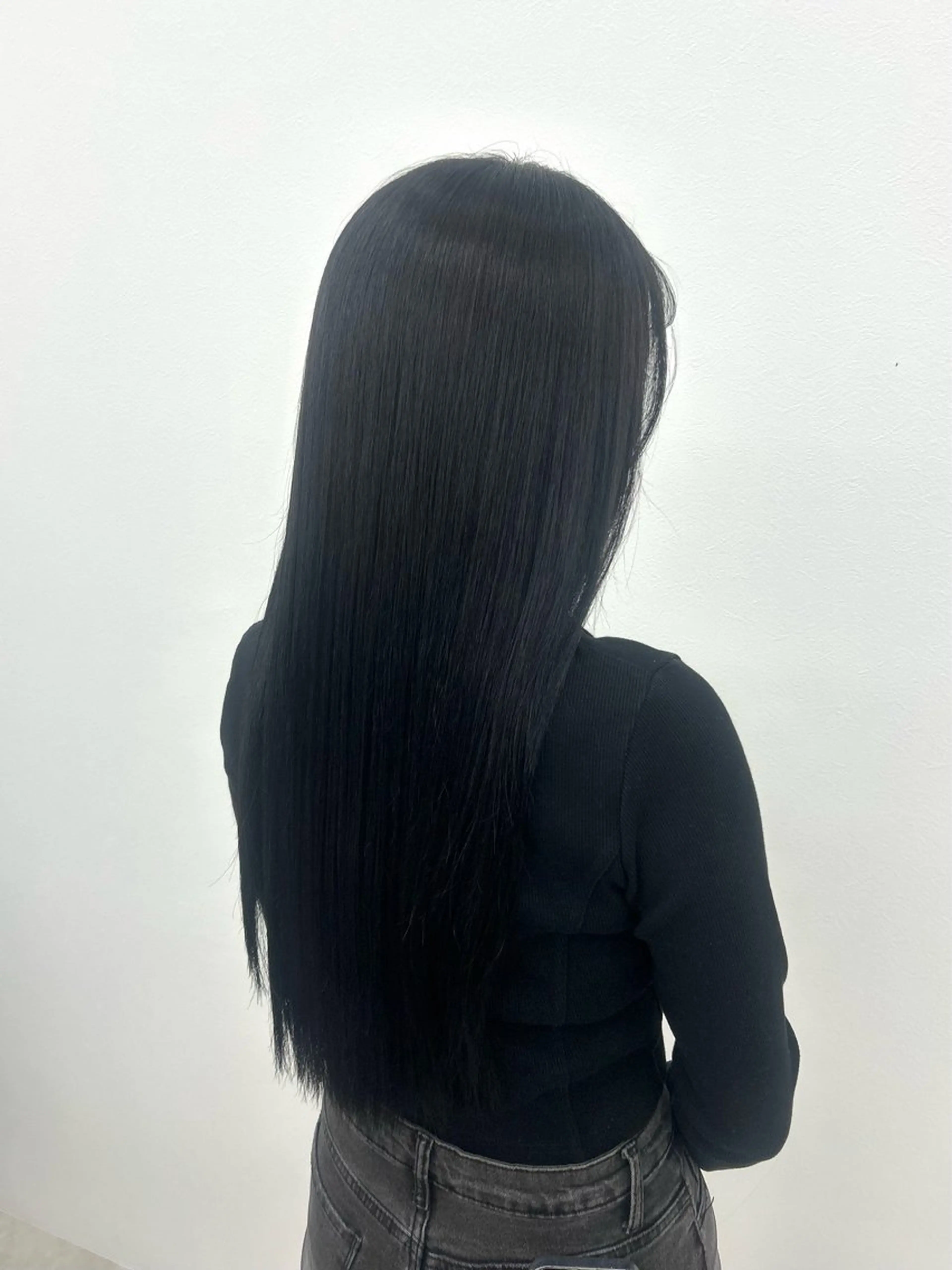 ロング カラー 黒髪 透明感カラー ヘアカラー トリートメント 武田 唯来のヘアスタイル