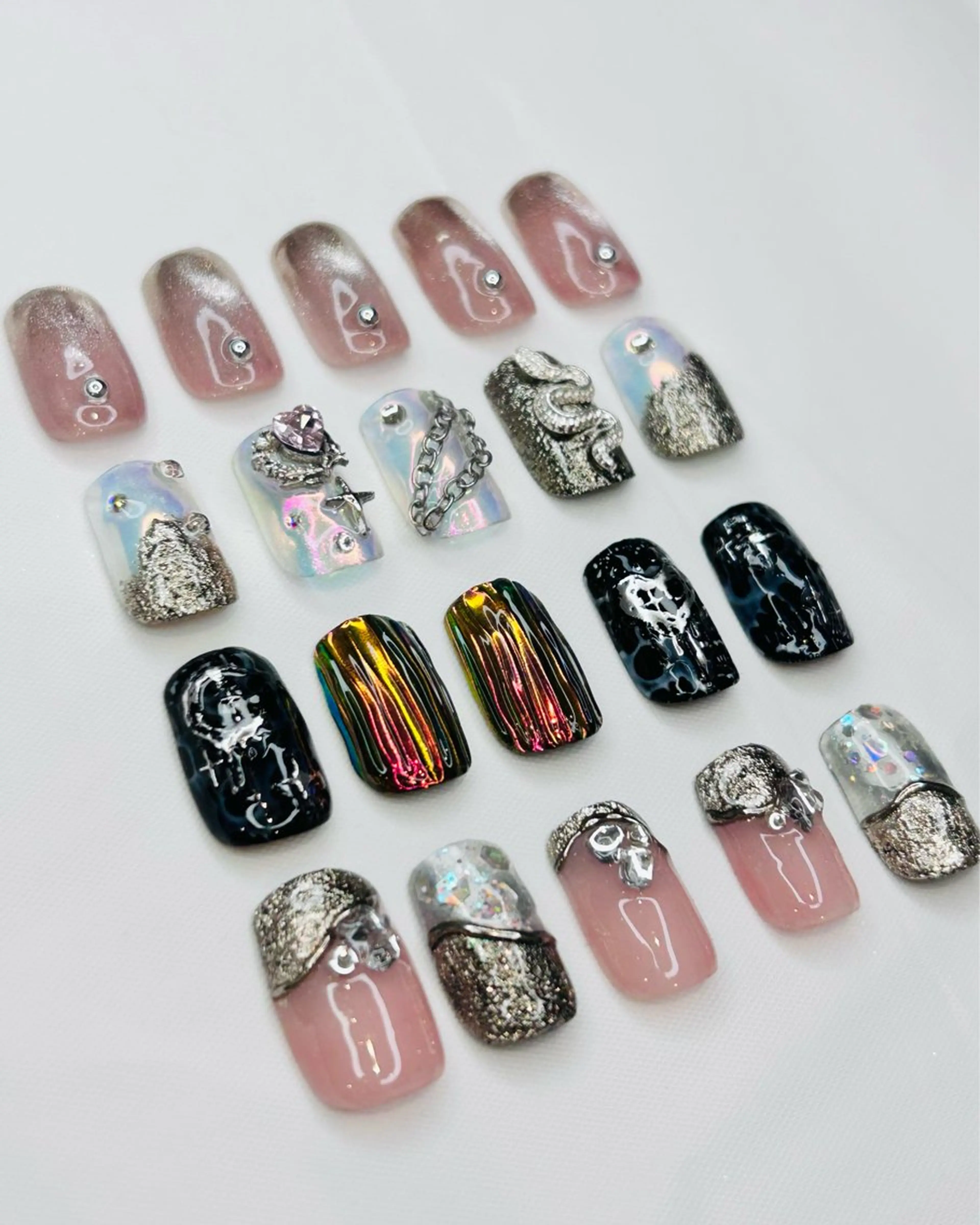 ネイル オーロラネイル SPICE. 【武蔵関】のネイルデザイン