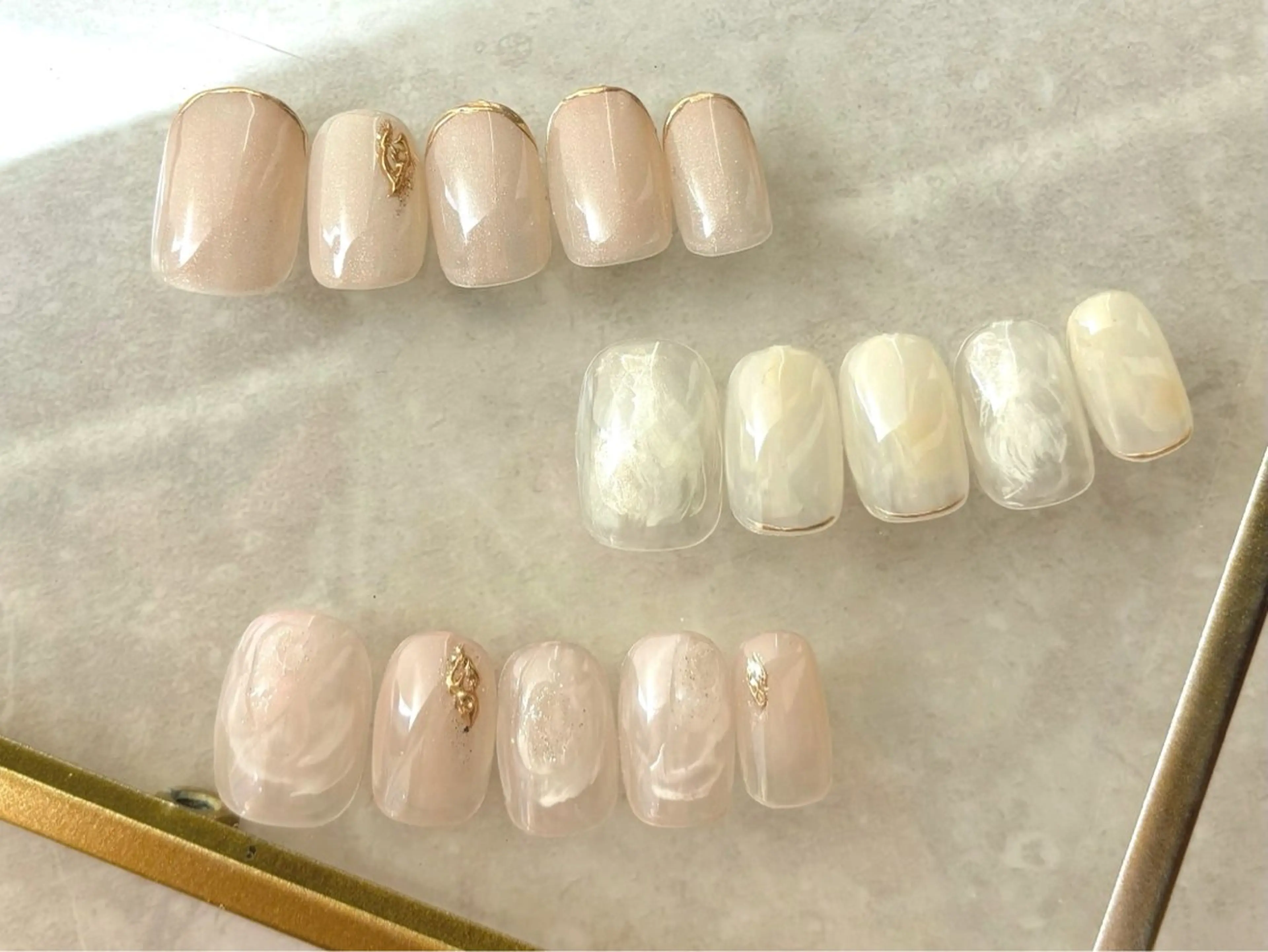 ネイル ニュアンスネイル aoi .のネイルデザイン