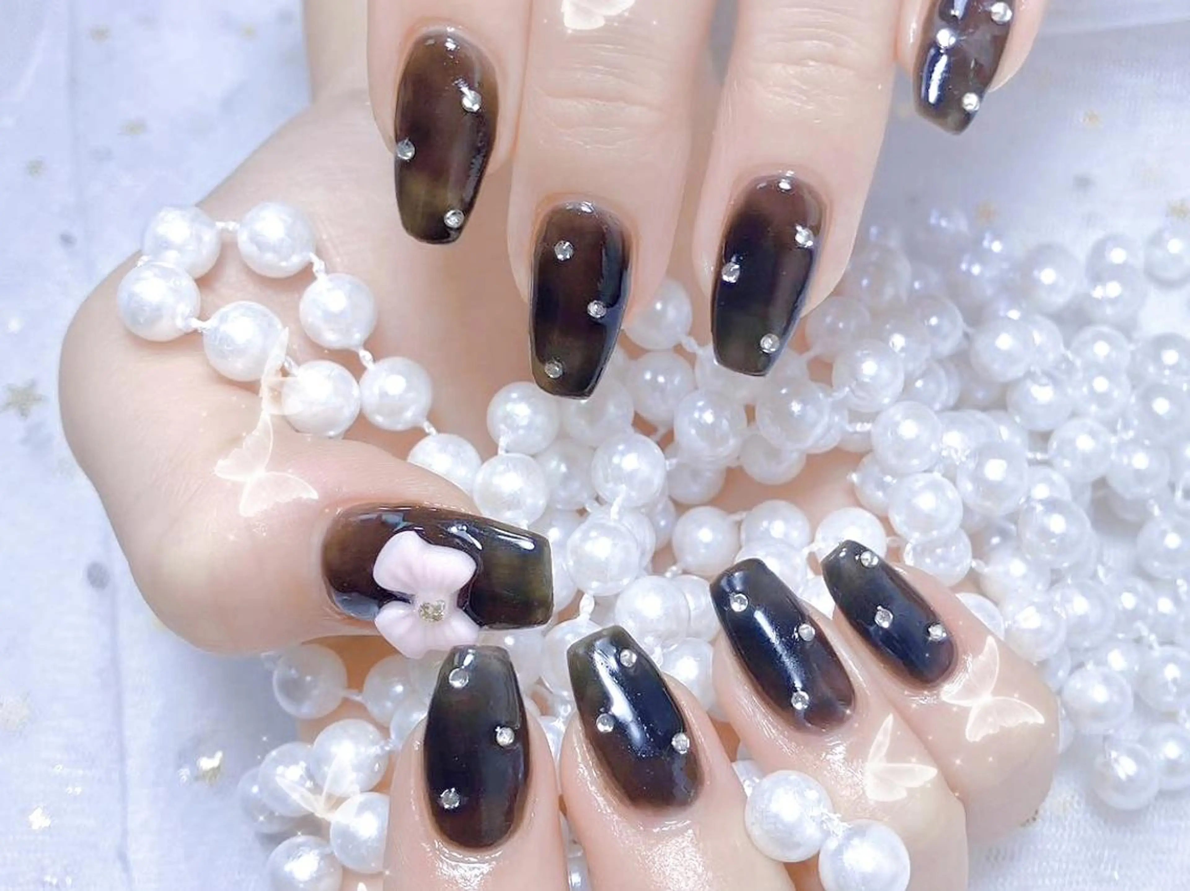 ネイル queensnail 🧸mikiのネイルデザイン