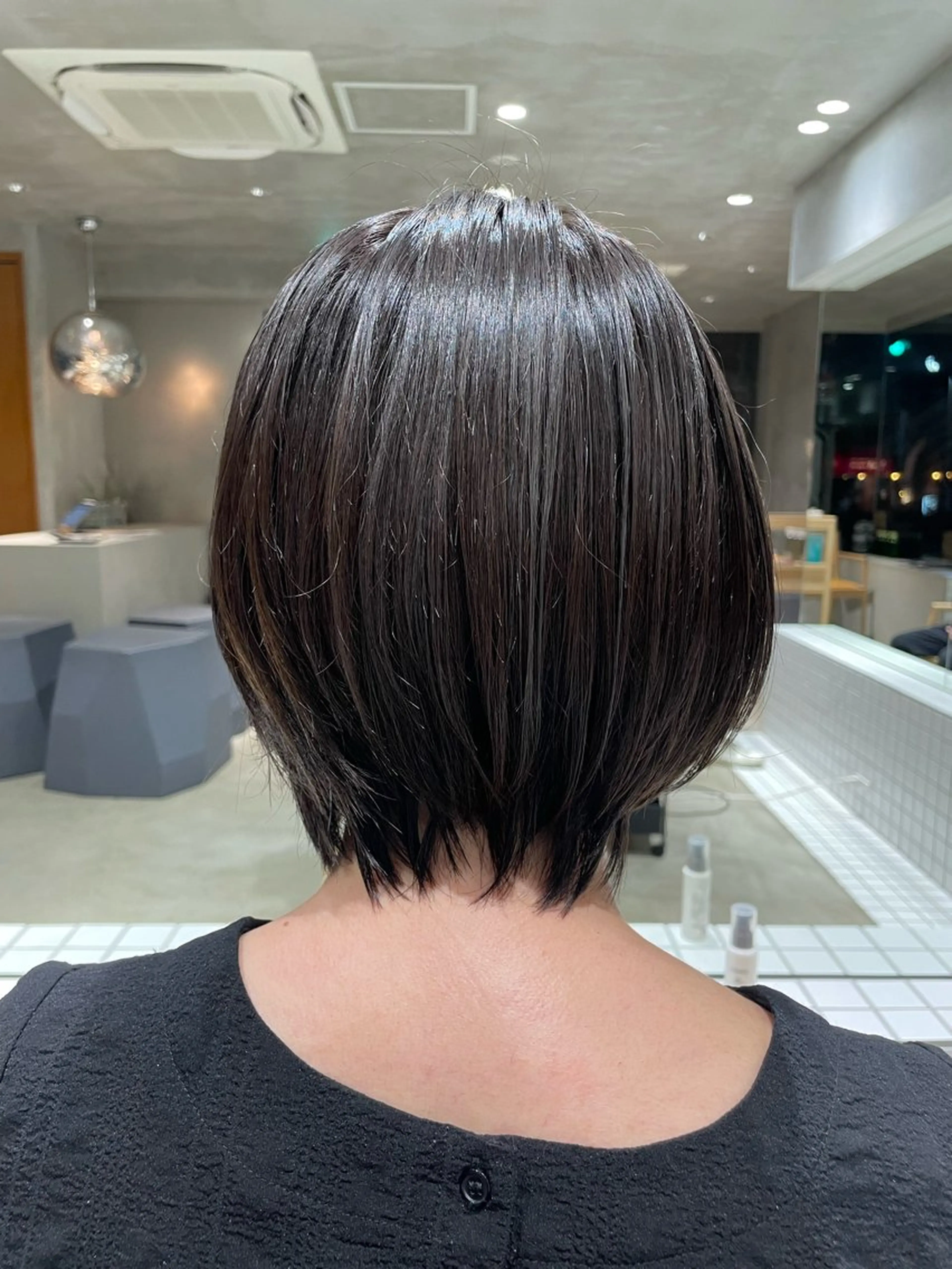 ショート カラー 頼金 愛海のヘアスタイル