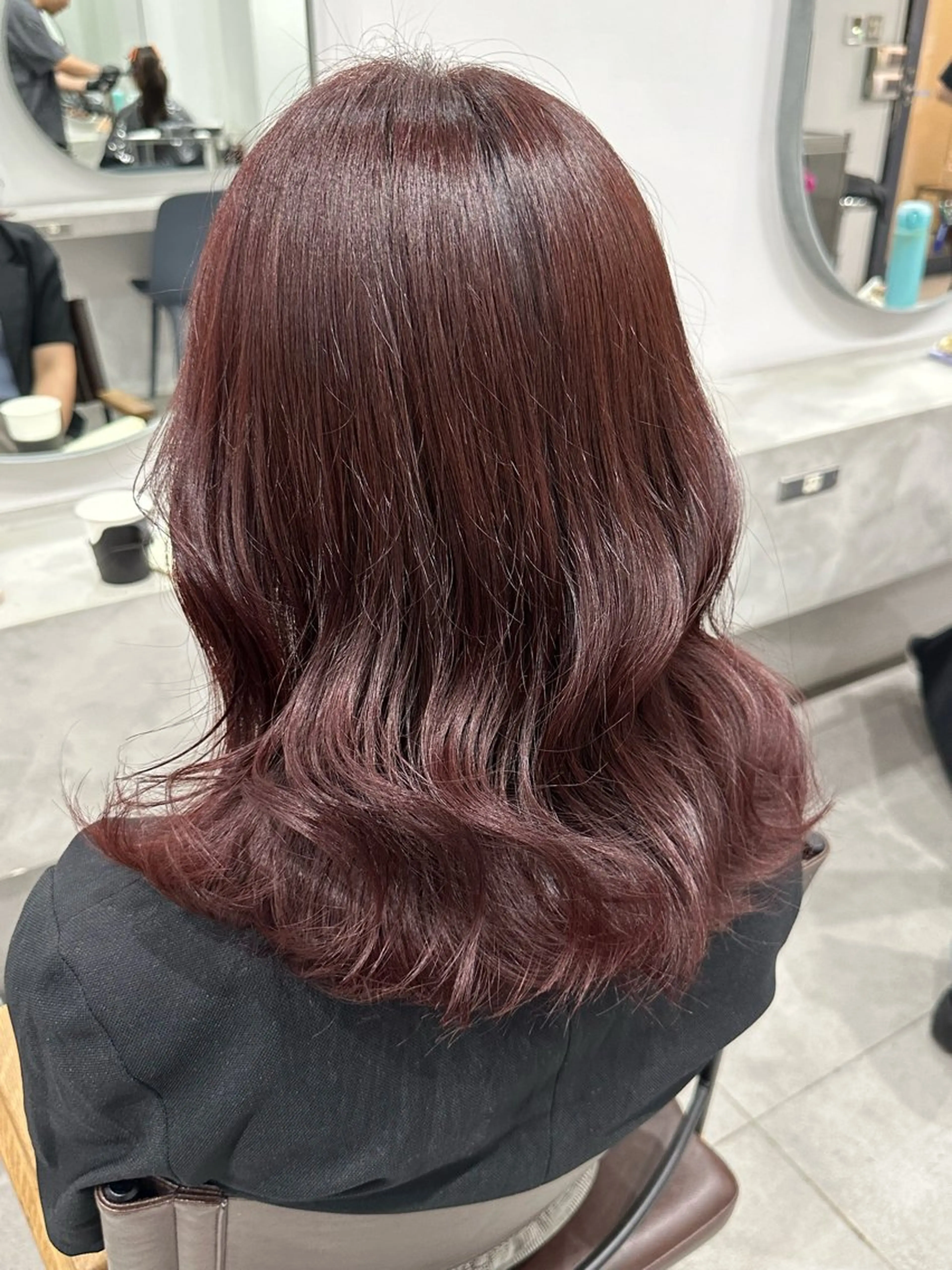 ミディアム カラー ヘアカラー トリートメント clan所属・志賀 海音のヘアスタイル