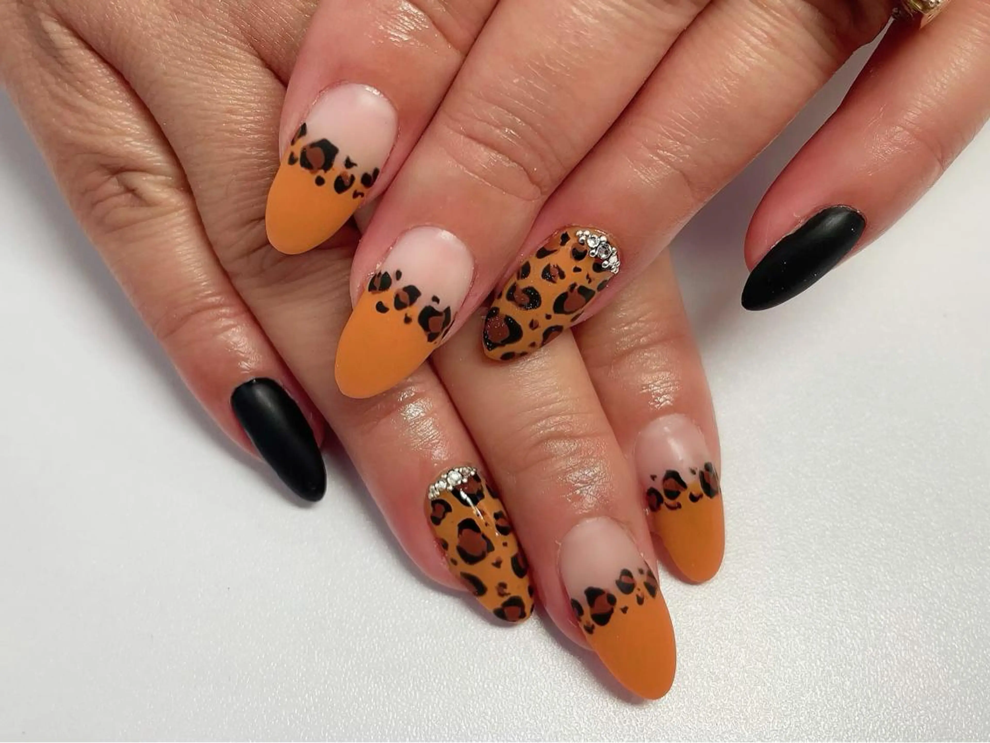 ネイル ハンドネイル em nailのネイルデザイン