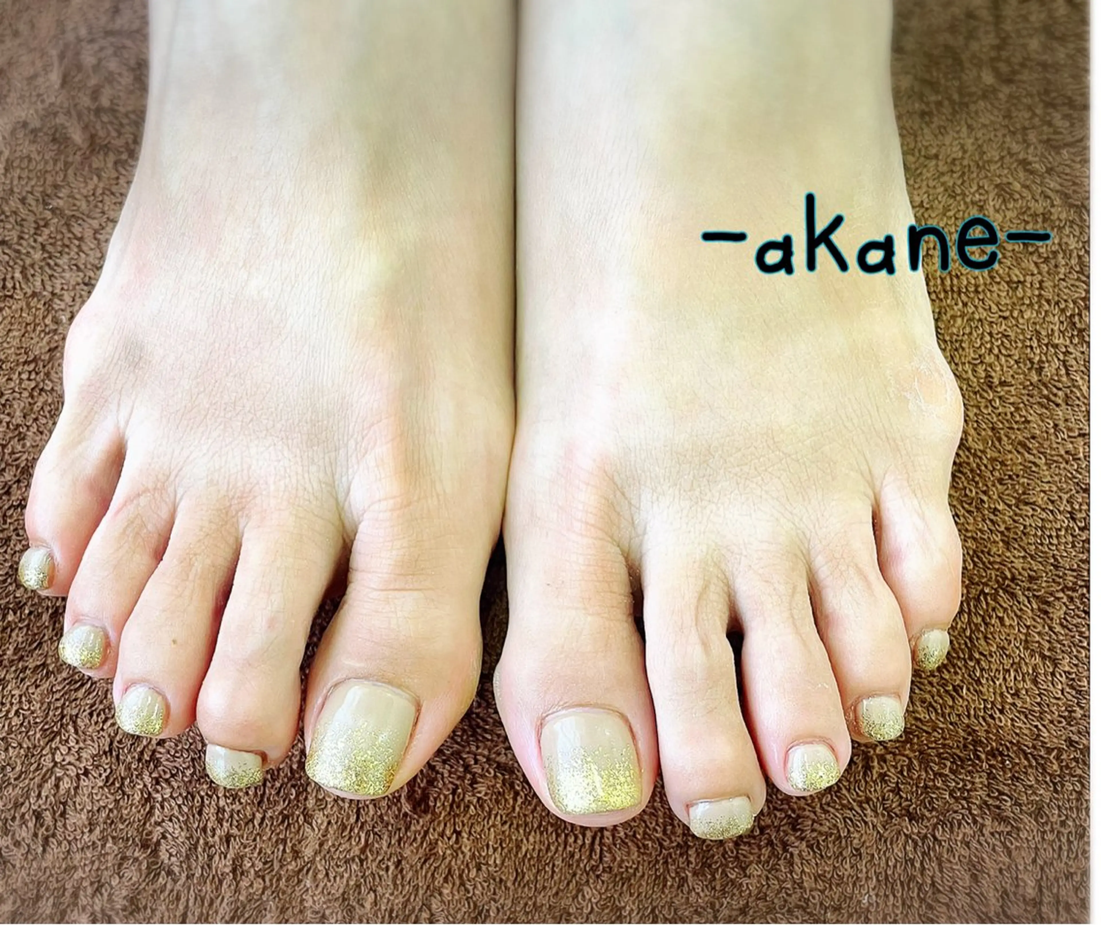 ネイル フットネイル グラデーション ラメ(グリッター) ラメグラデーション ワンカラーネイル Angeli⭐︎ AKANEのネイルデザイン