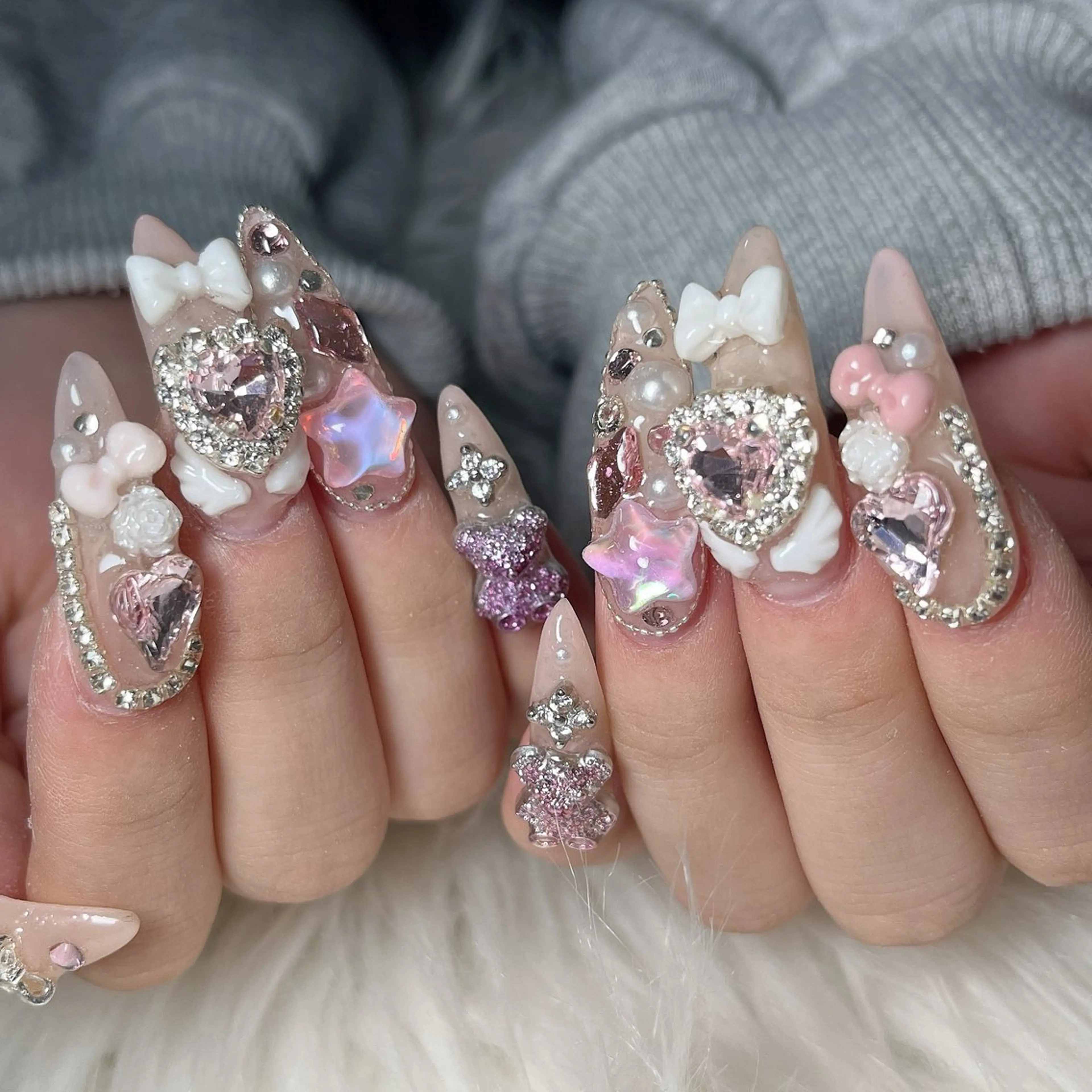 ネイル 韓国ネイル ラメ(グリッター) 持ち込み 🐕‍🦺Yappy 💗A-tanのネイルデザイン