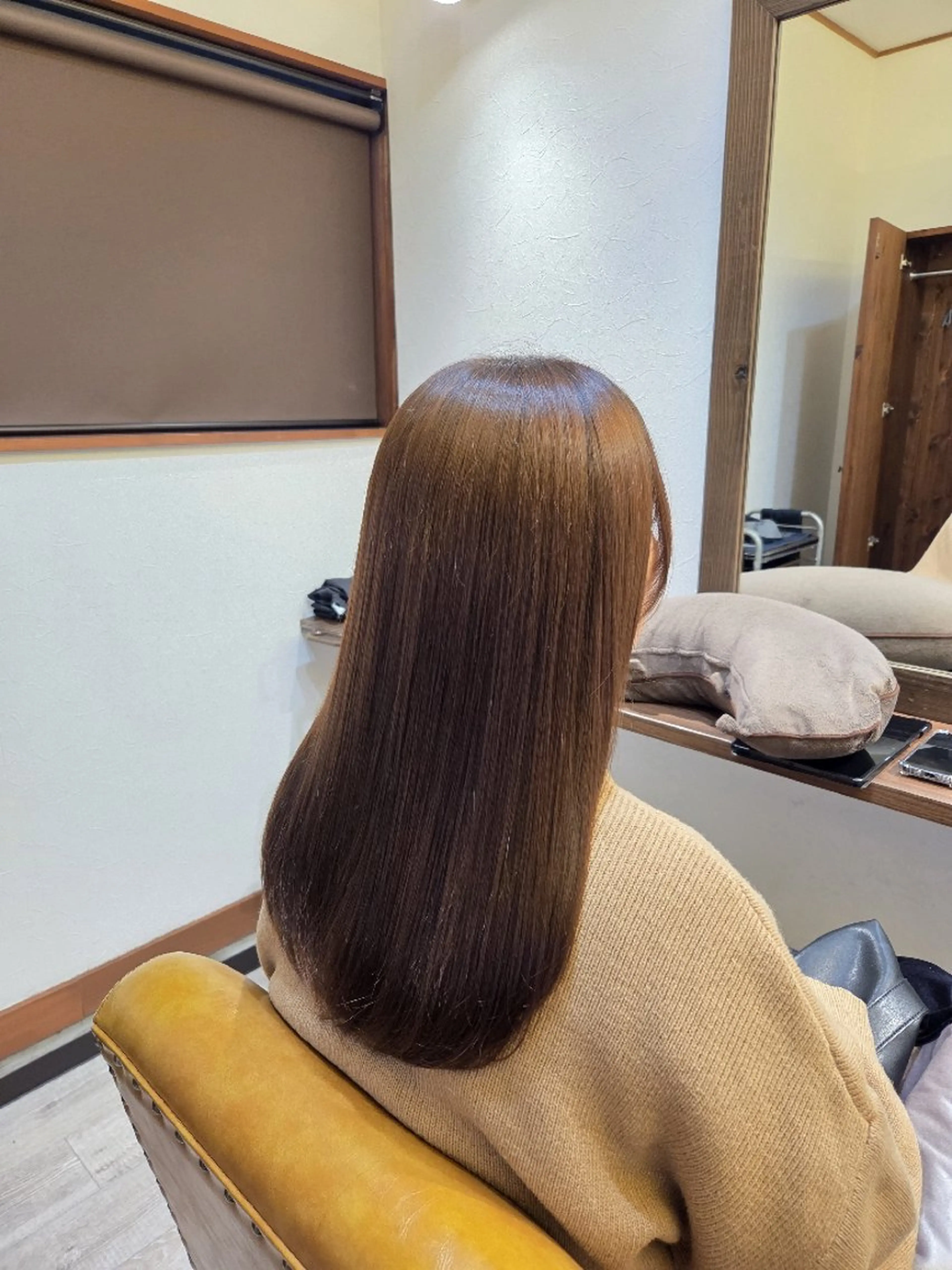ロング カラー ブラウンカラー マロンブラウン カット ヘアカラー トリートメント 松江  幸世のヘアスタイル