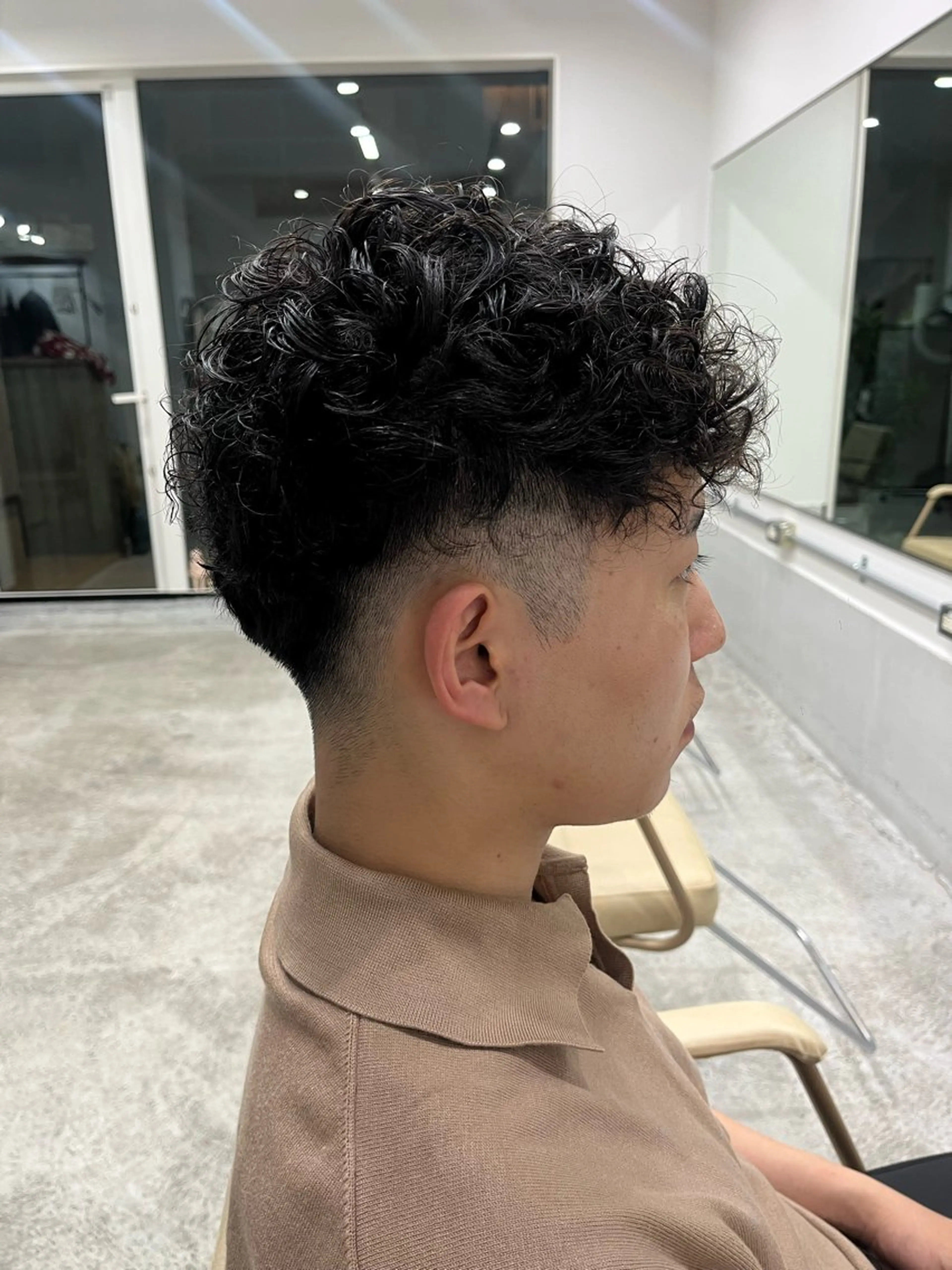 ショート パーマ メンズ パーマ Plug所属・薮内 かえでのヘアスタイル