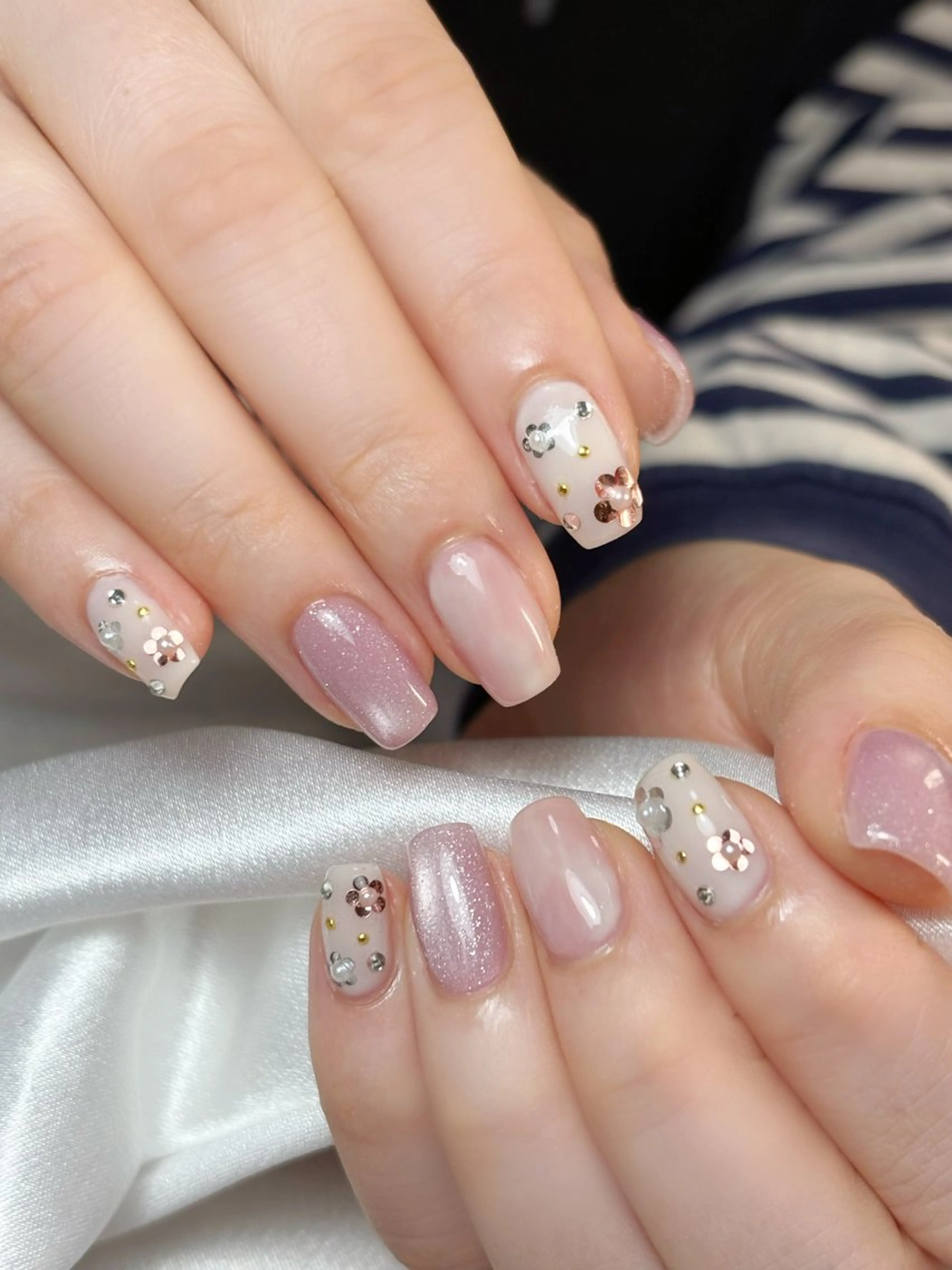 カラー ハンドネイル Revision nailsのネイルデザイン