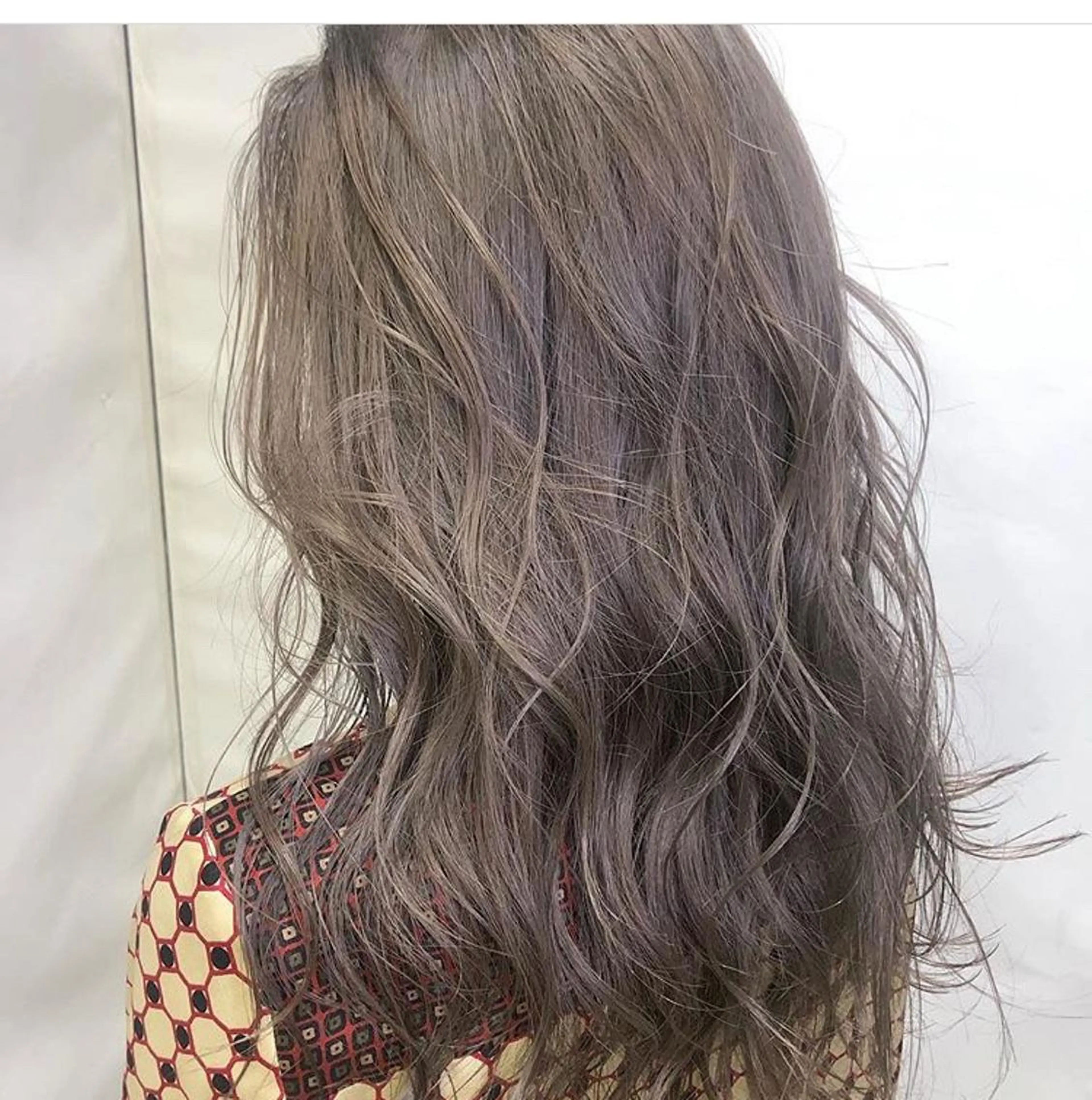 ロング カラー ヘアアレンジ ベージュカラー グレージュ ハイトーンカラー ミルクティーベージュ 縮毛矯正 トリートメント 🌻Insta指名 NO.1🌻Shoのヘアスタイル
