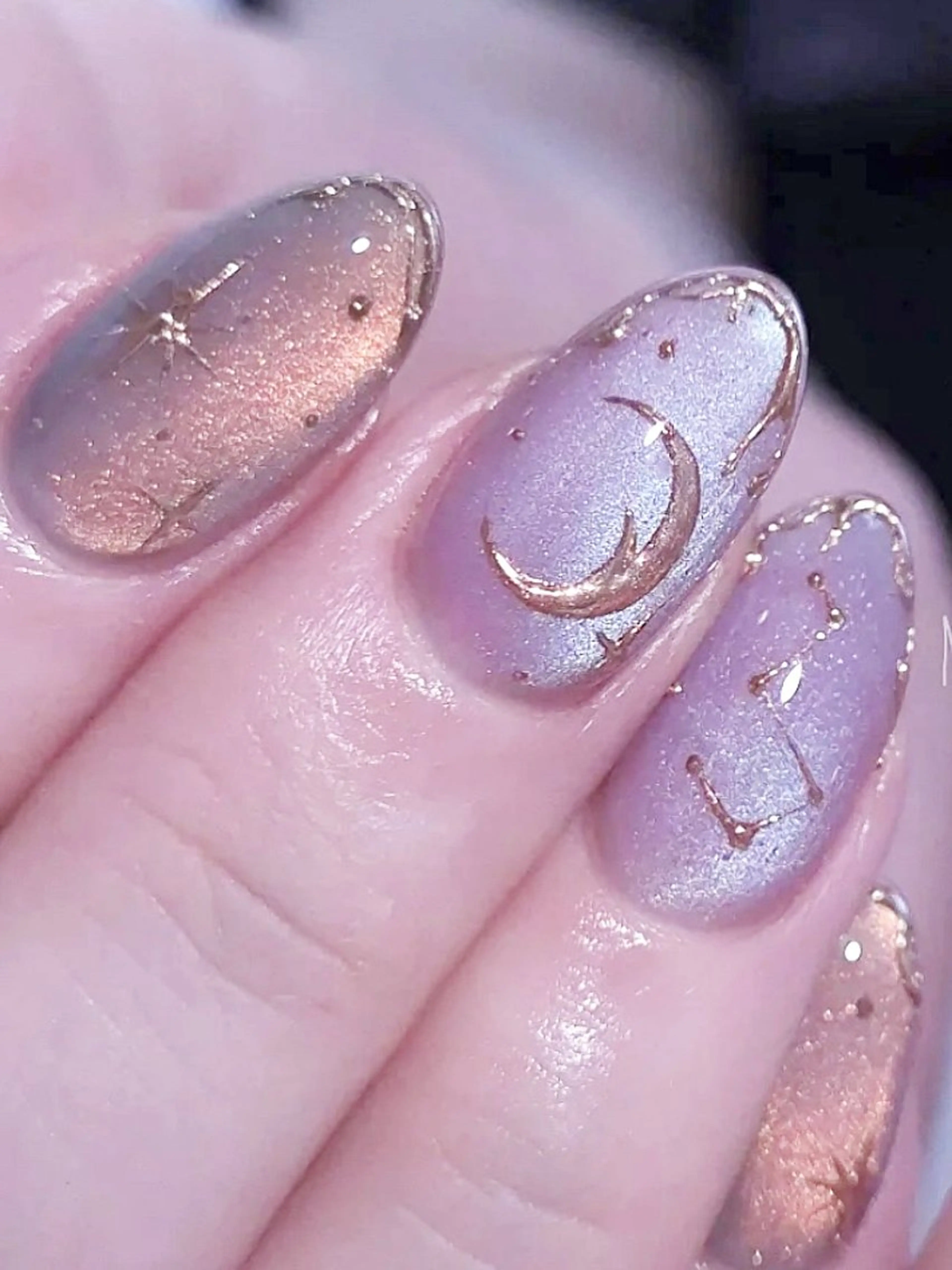 ネイル アートネイル Roger 舞のネイルデザイン