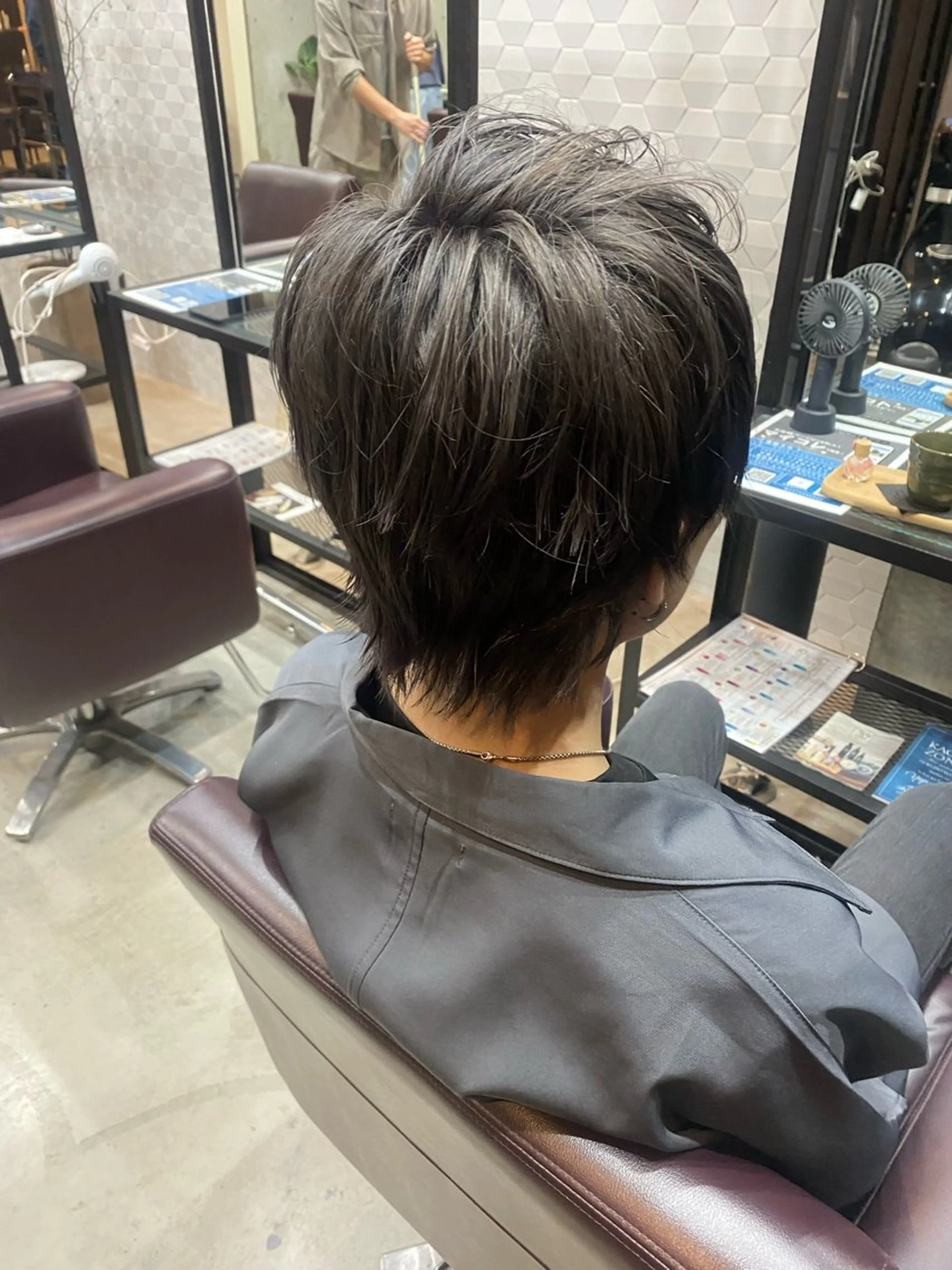カラー メンズ アッシュ アッシュグレー hairsalon  a-to所属・多賀 凌空のヘアスタイル
