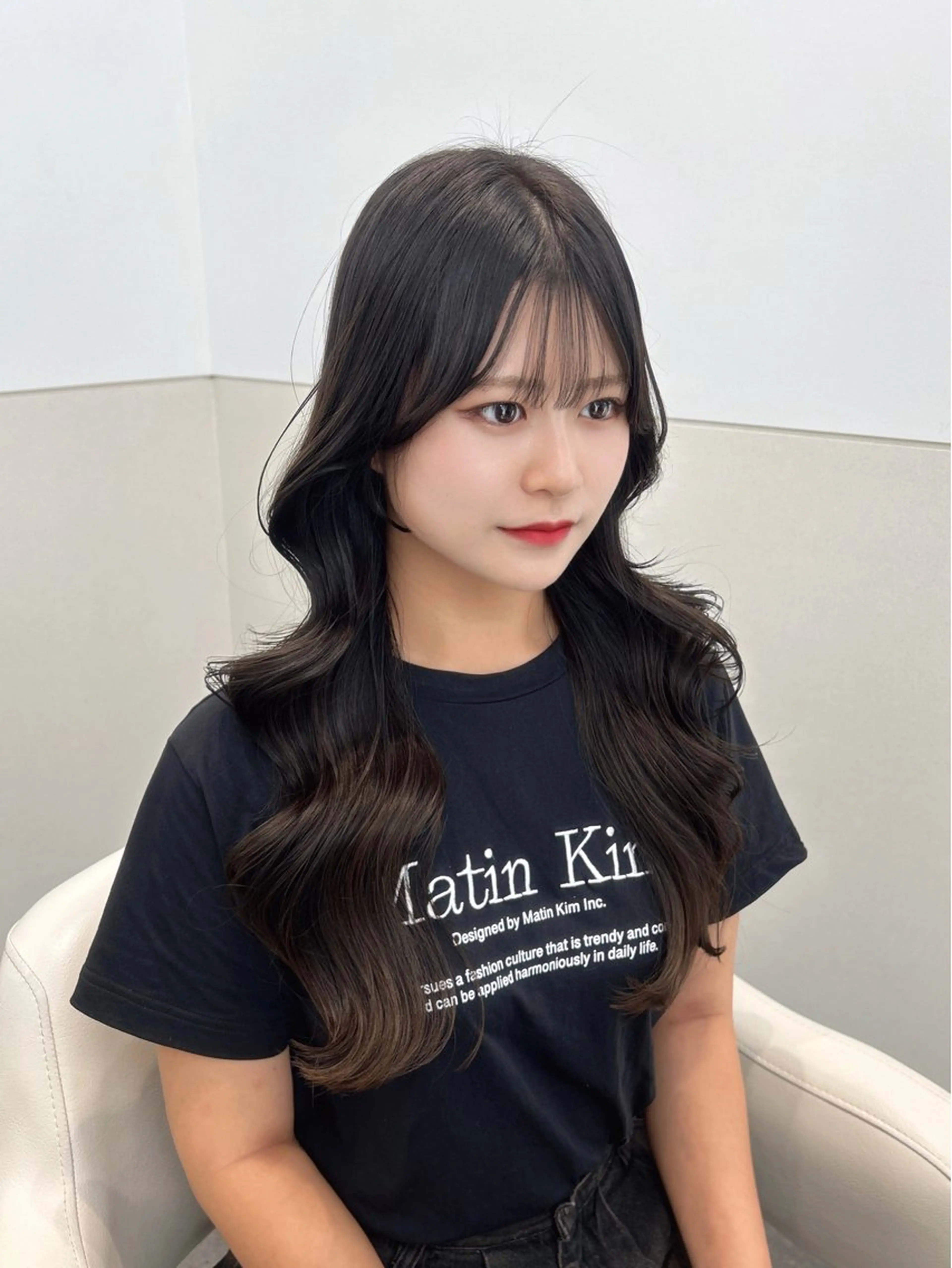 ロング カラー グレージュ オリーブグレージュ オリーブグレー レイヤーカット カット ヘアカラー トリートメント 🩷韓国ヘア/ミディ アム🩷Maikaのヘアスタイル