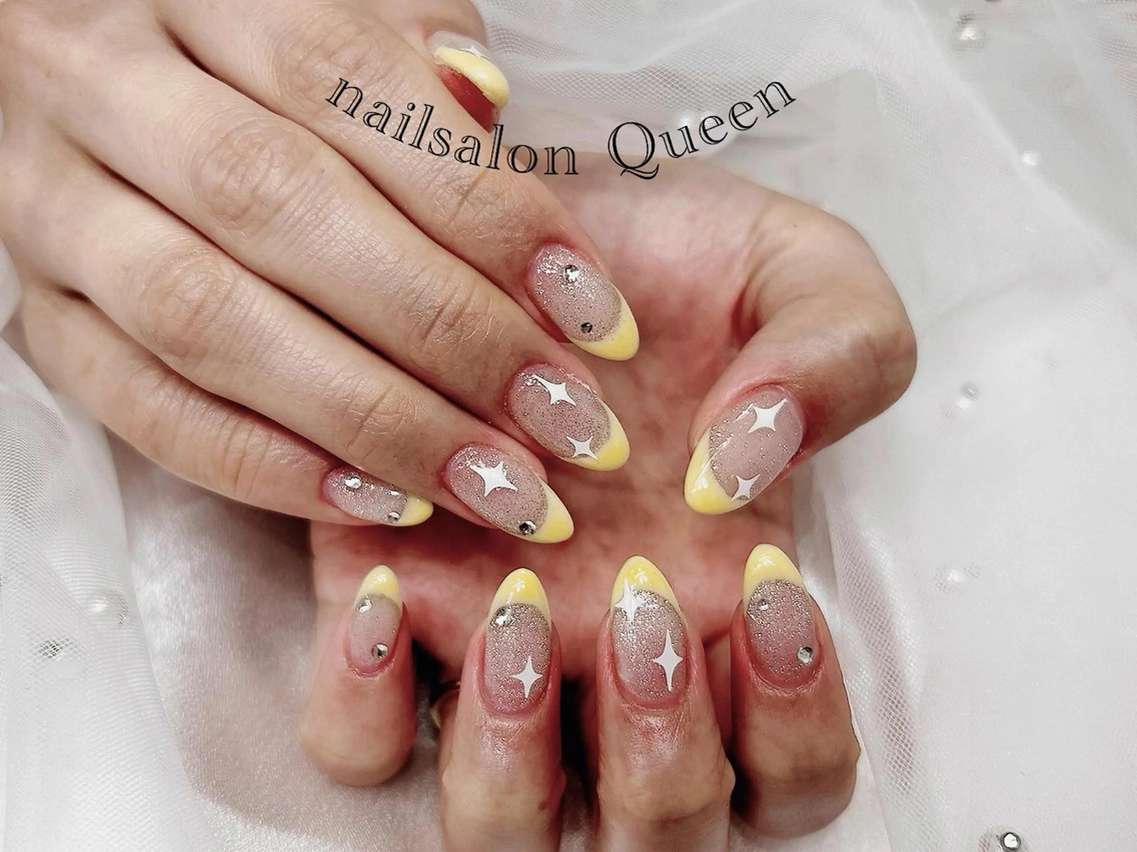 ネイル ハンドネイル ネイルサロンクイーン 東京/新宿/大久保のネイルデザイン