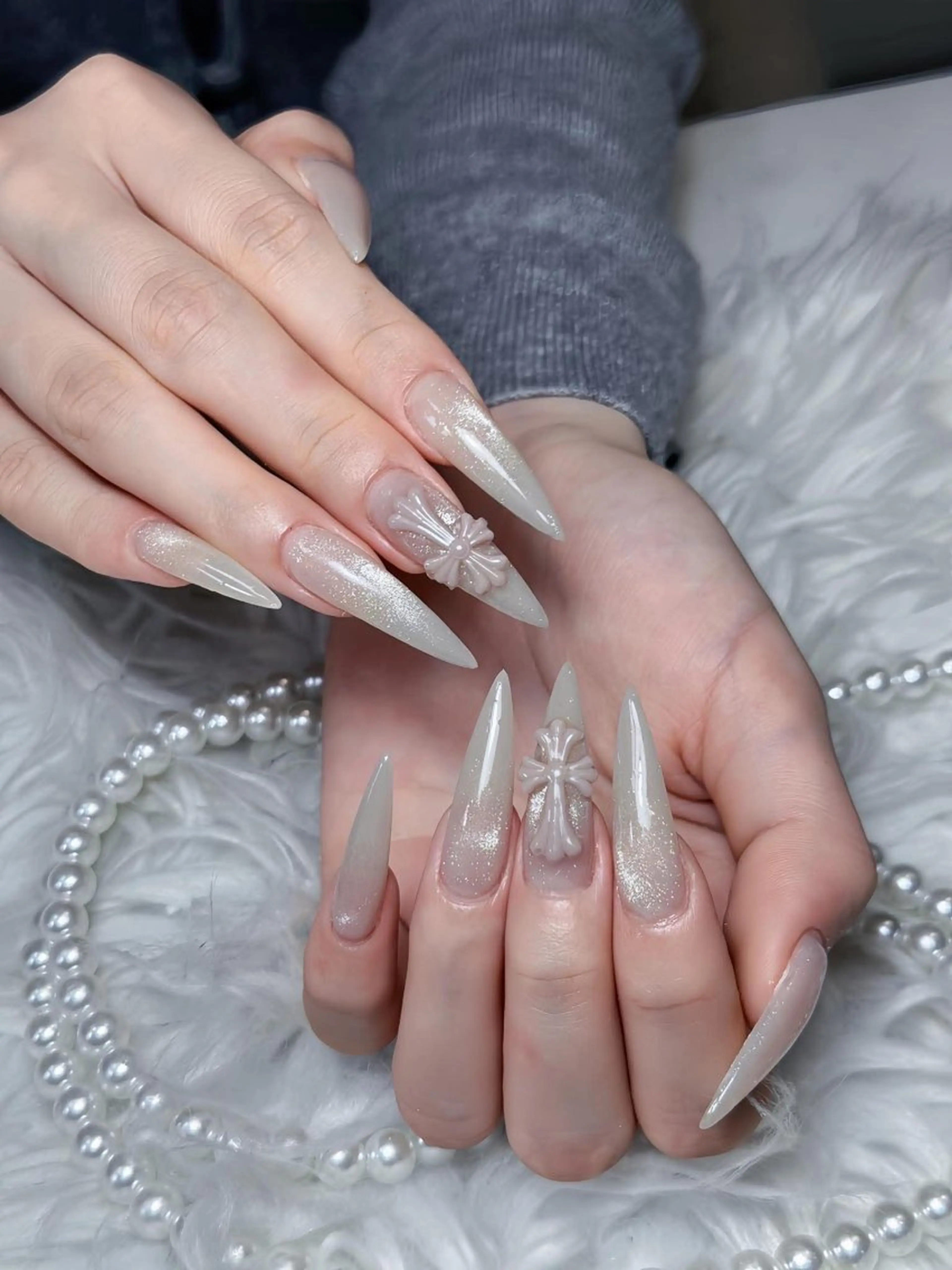 ネイル チークネイル ドット フレンチネイル グラデーション ハート ハンドネイル Julli NailStudioのネイルデザイン