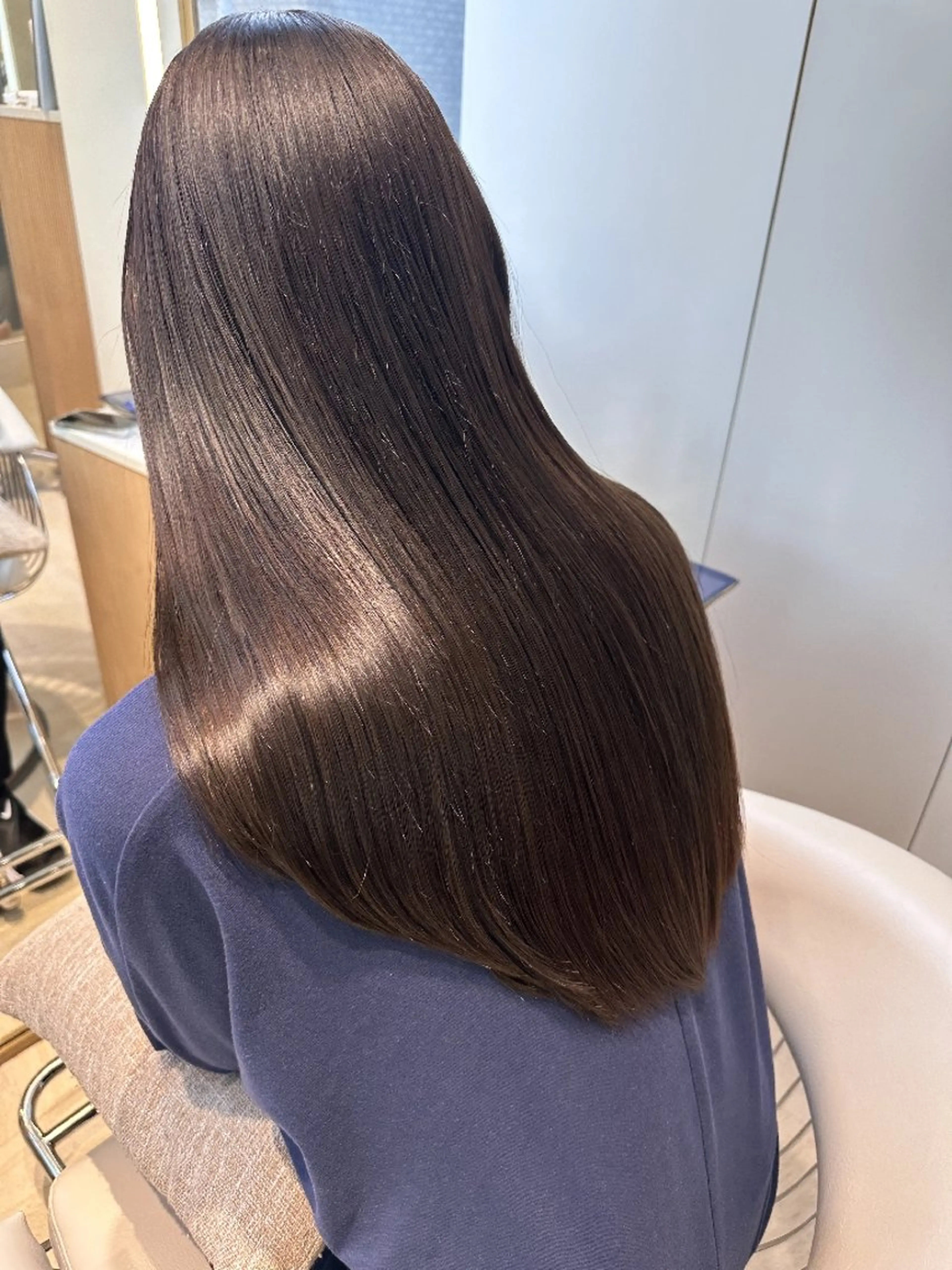 自然なまとまりと艶感✨【酸性ストレート】の写真