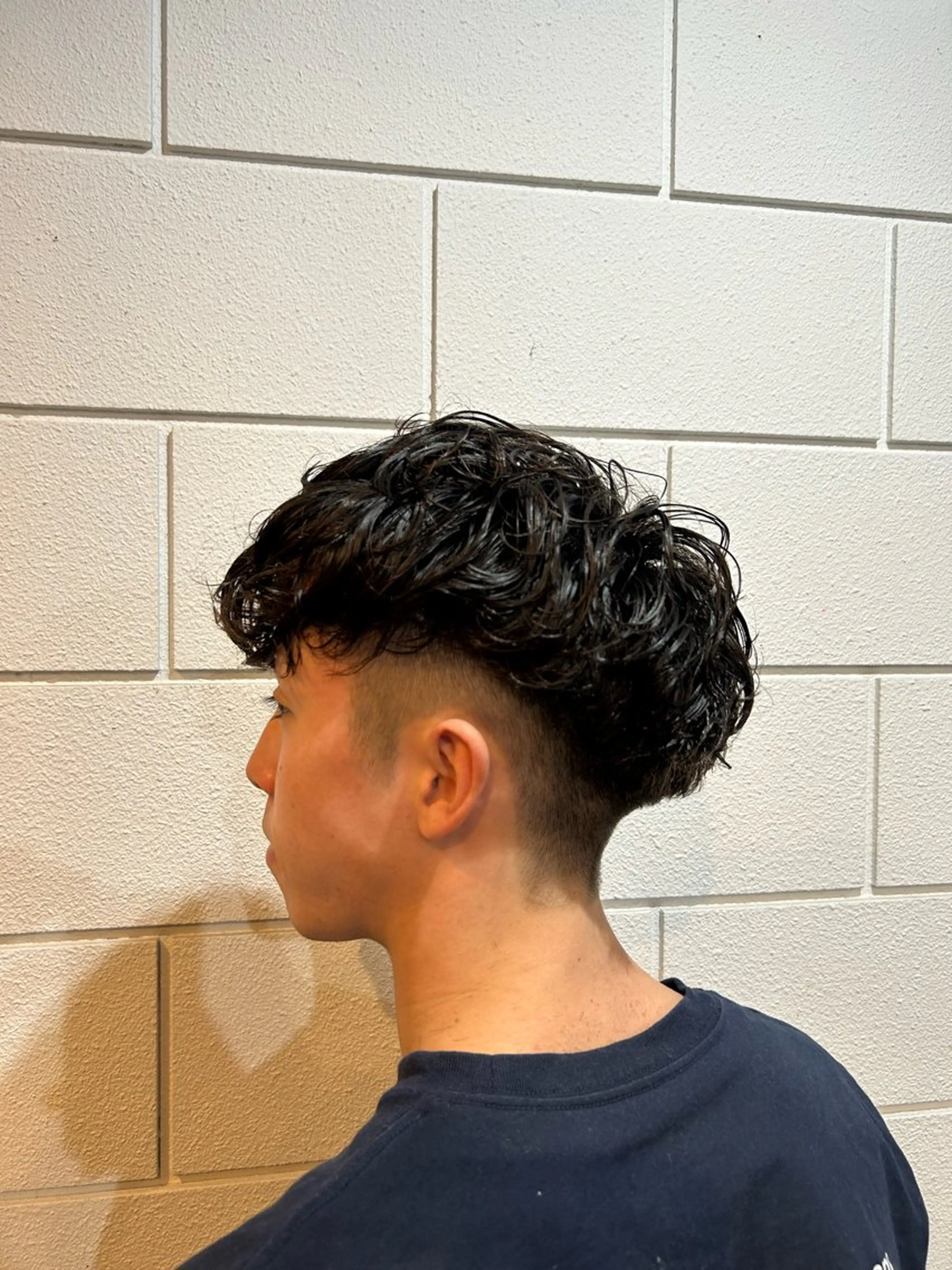 ショート パーマ メンズ 相澤 拳のヘアスタイル