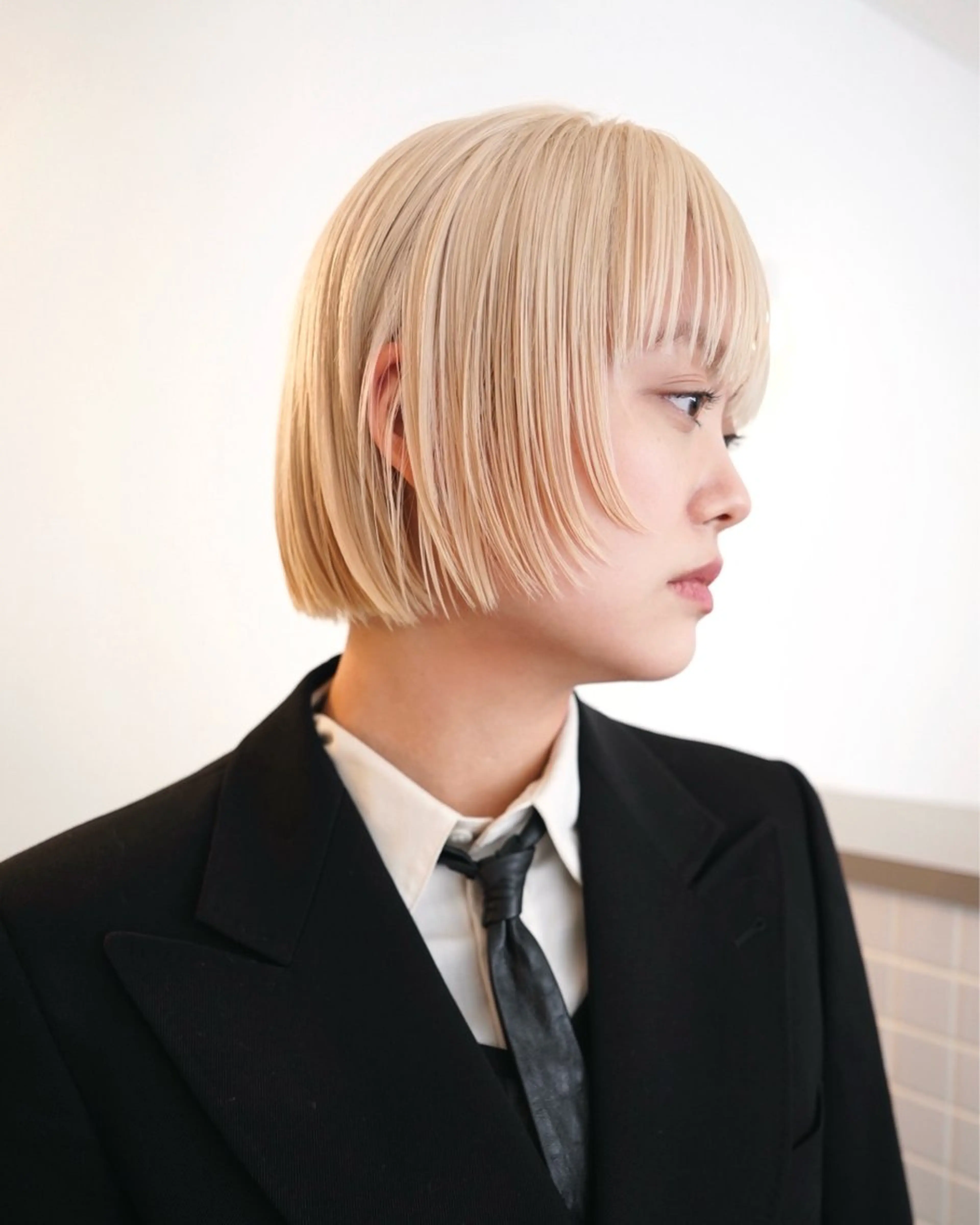 ショート カラー ブロンド ホワイトブロンド ボブ カット ヘアカラー トリートメント デザイン/レイヤー Kaito🐩/栄のヘアスタイル