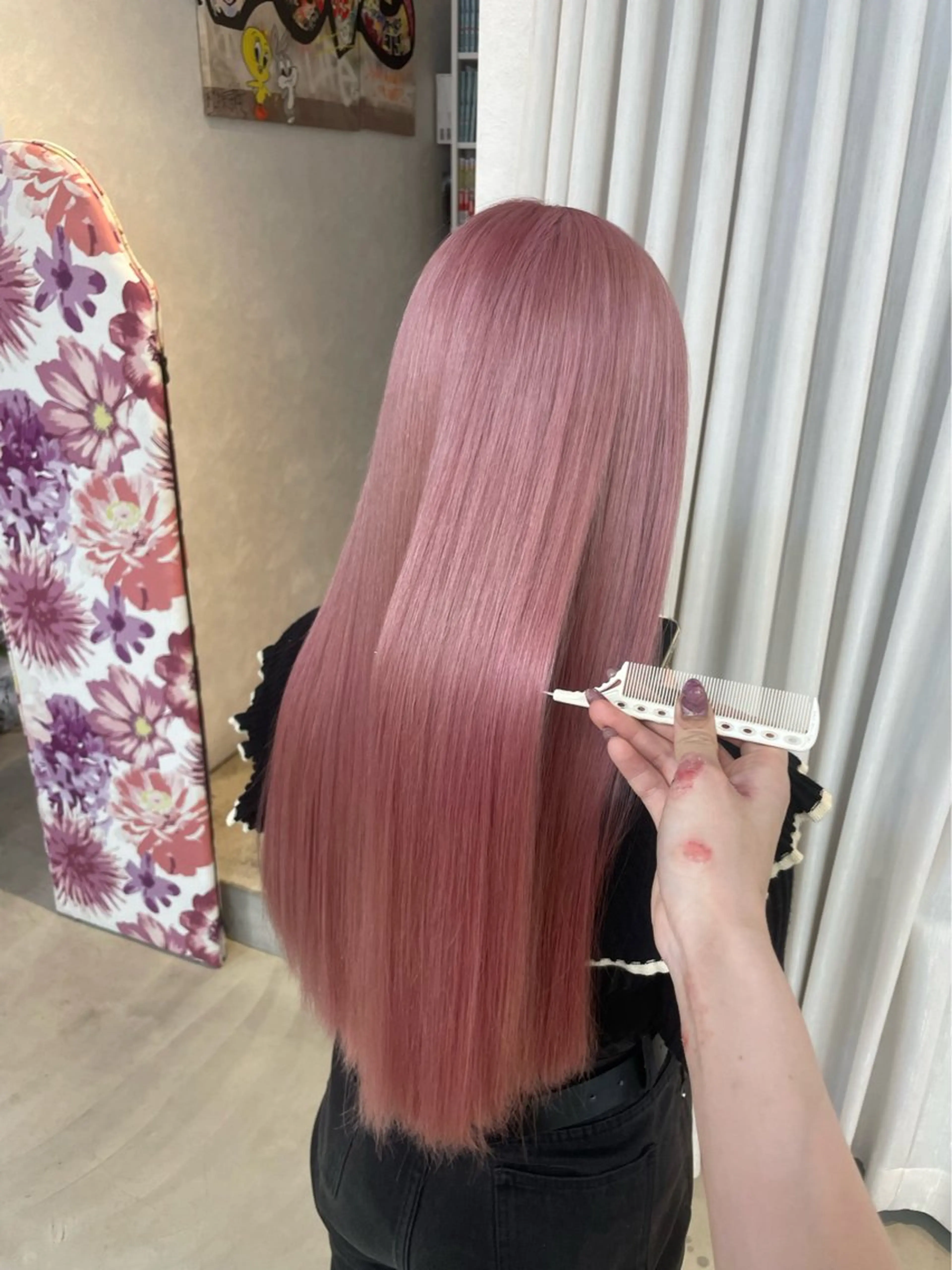 ロング カラー ピンクカラー ホワイトピンク 安井まゆ _Box mico.のヘアスタイル